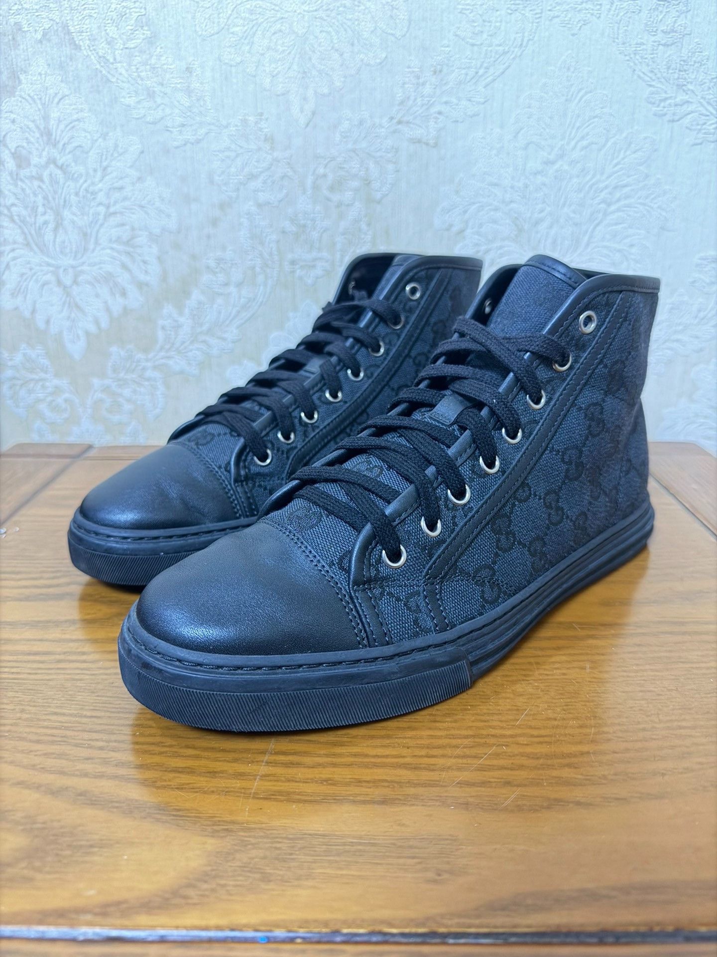 Gucci Gucci Lowtop Sneakers 8.5 Men Size US 8.5 / EU 41-42 - 1 Thumbnail