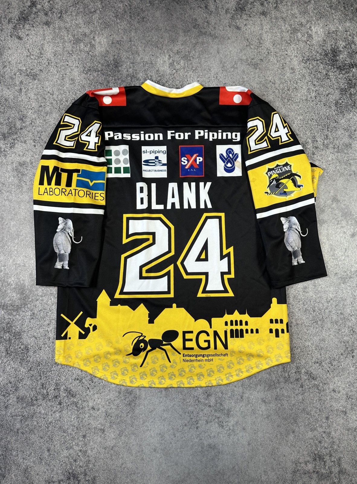 Vintage Vintage Bauer Krefeld Pinguine 24 Blank Hockey Jersey XL Size US XL / EU 56 / 4 - 5 Thumbnail
