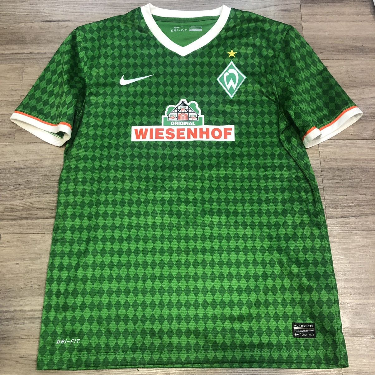 image of Nike x Soccer Jersey Werder Bremen 13/14 Home Shirt 16 Junuzovic in Green, Men's (Size Medium)