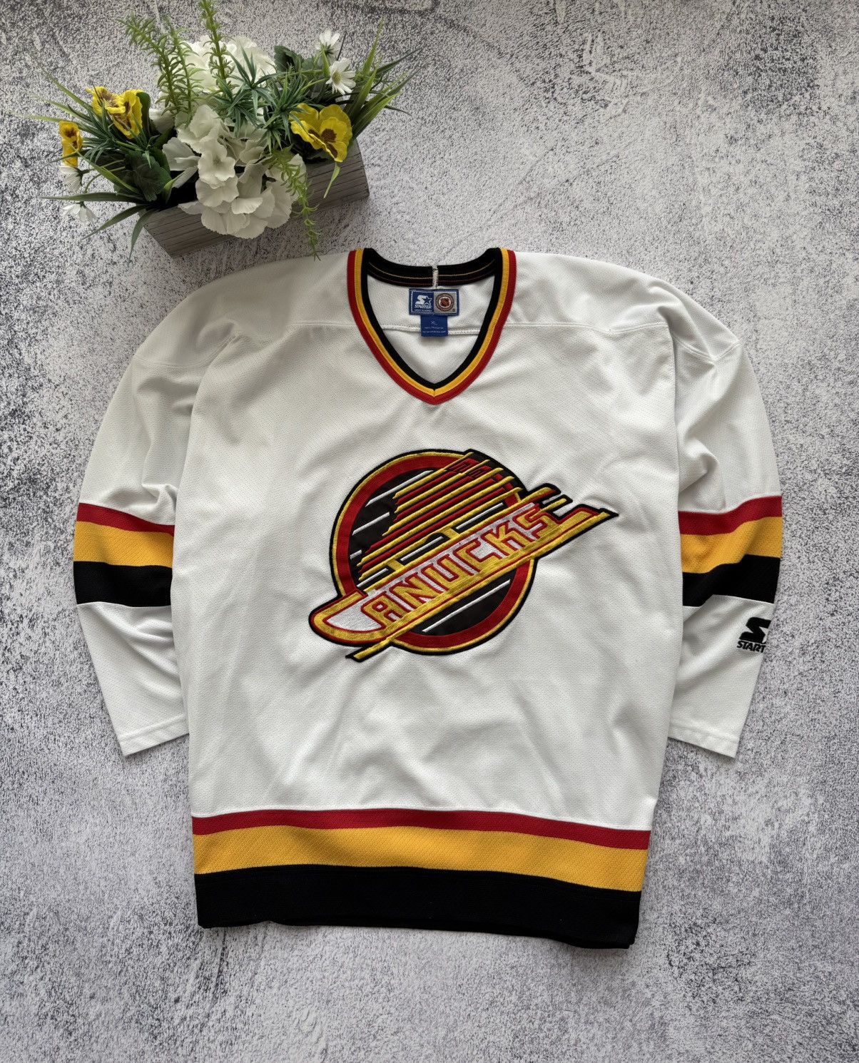 Starter 1990s VANCOUVER CANUCKS NHL HOCKEY SHIRT JERSEY STARTER RARE Size US XL / EU 56 / 4 - 1 Thumbnail