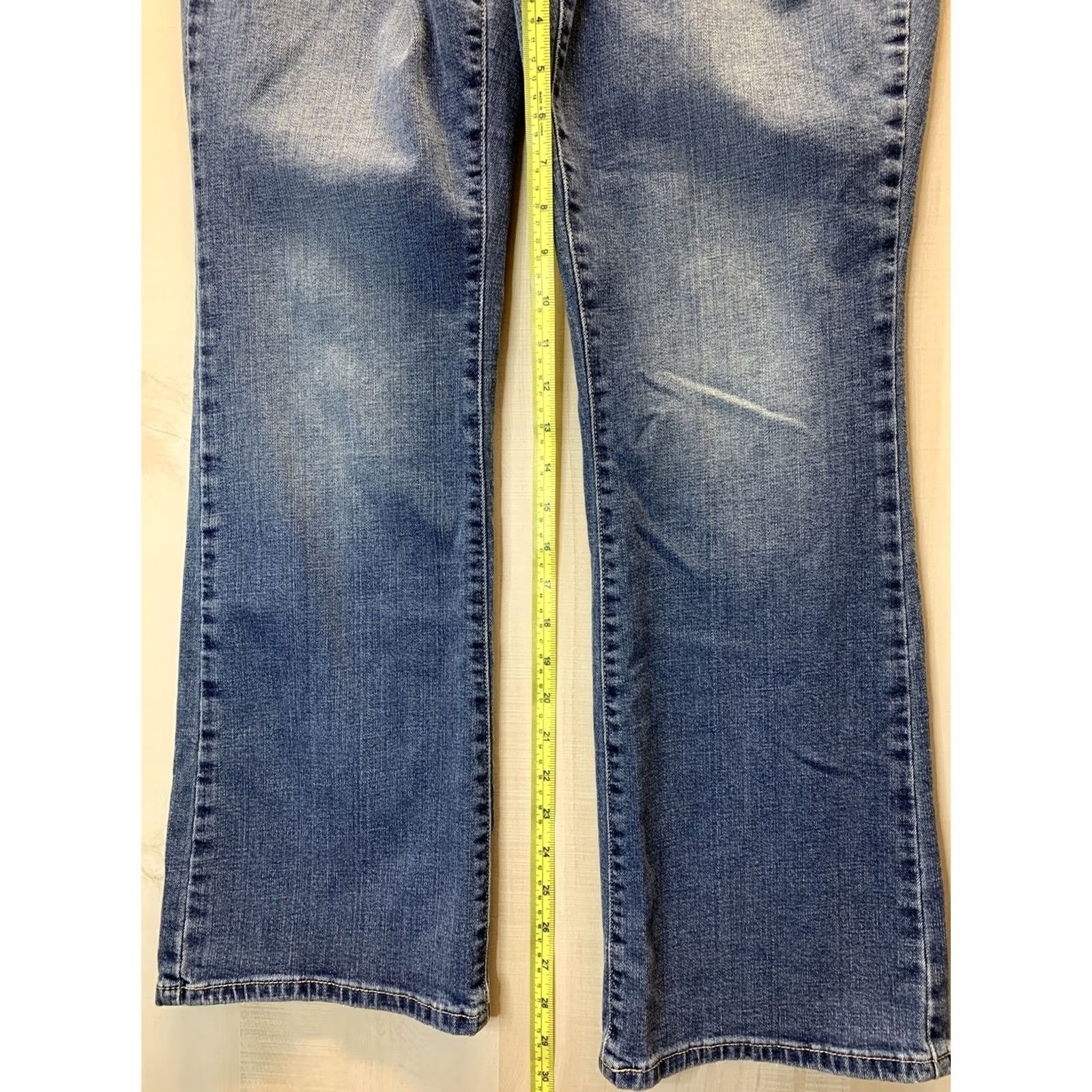 Levi's Levi’s 515 Bootcut Jeans Women's 12 Regular 31x32 Blue Denim #2668 Size 34" / US 12 / IT 48 - 4 Thumbnail