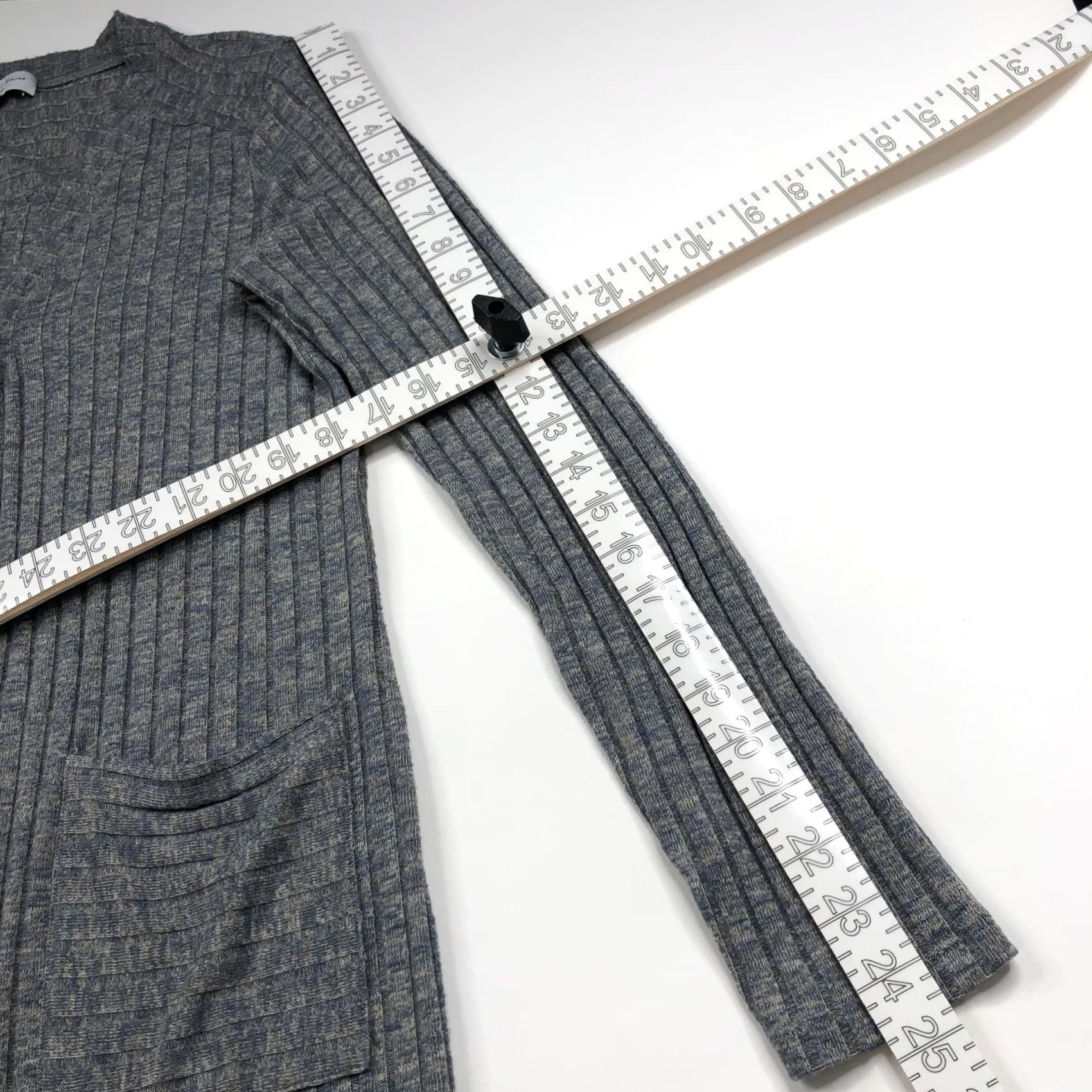 Michael Stars Michael Stars Medium Button Rayon V-Neck Ribbed Knit Striped Sweater Gray MINT Size M / US 6-8 / IT 42-44 - 5 Thumbnail