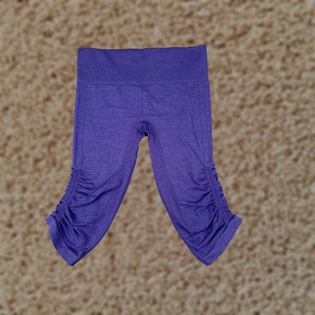 Lululemon Lululemon Pants Womens 8 Purple In The Flow Crop Seamless Nylon Blended Fabric Yoga W6997S WOMEN Regular Size 8 Purple Cropped Seamless Yoga Pants Size 30" / US 8 / IT 44 - 1 Thumbnail