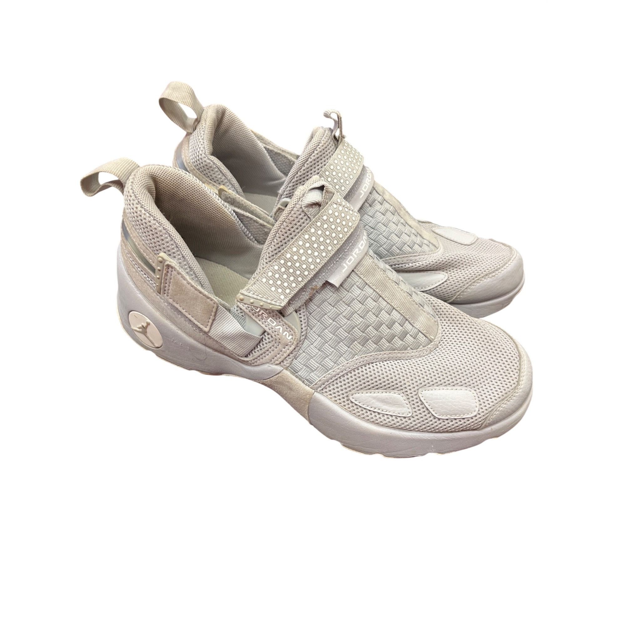 Nike Nike Jordan Trunner LX Wolf mens gray sneakers sz 9 SKU 9929 Size US 9 / EU 42 - 16 Thumbnail