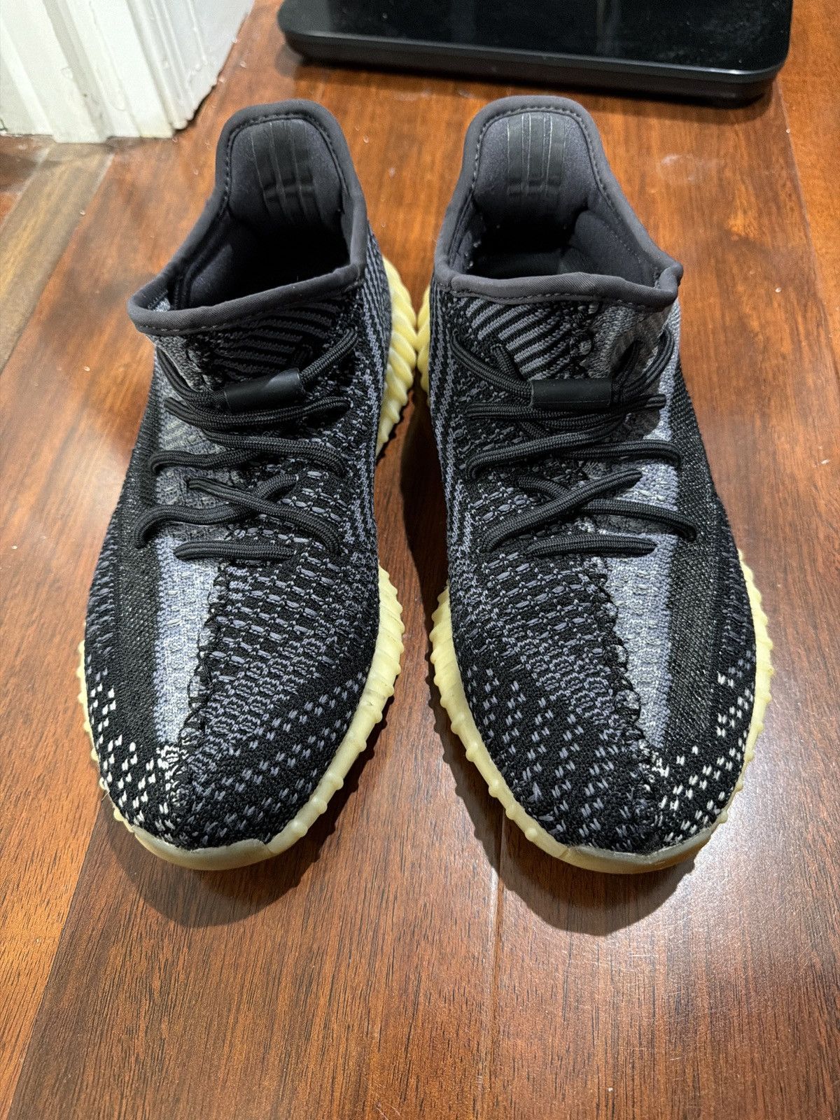 Yeezy Adidas Yeezy Boost 350 V2 Black non Reflective Static Size US 8 / EU 41 - 1 Thumbnail