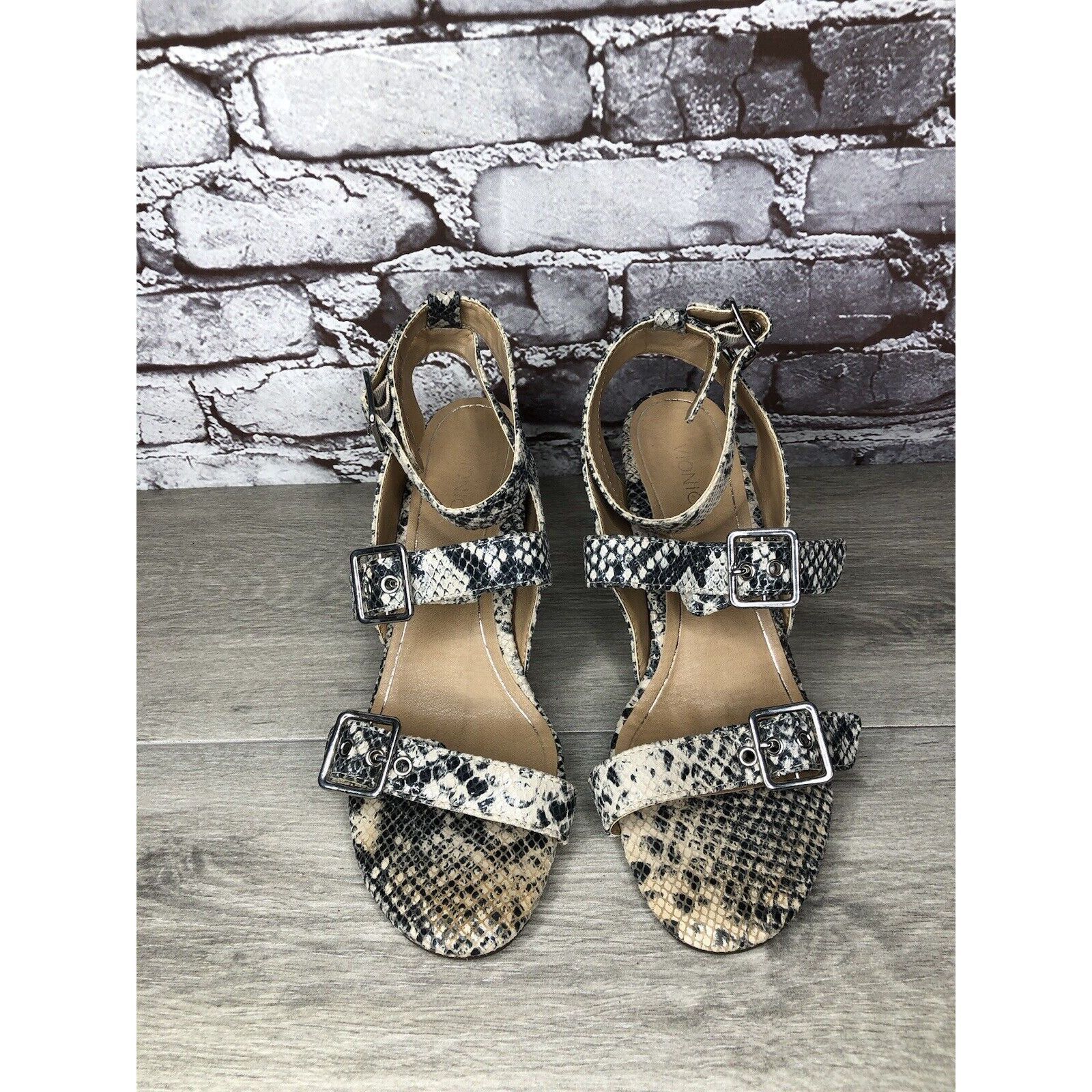 Other Vionic Carmel Grey Ivory Leather Snake Print Heel Sandals Wo Size US 9.5 / IT 39.5 - 11 Thumbnail