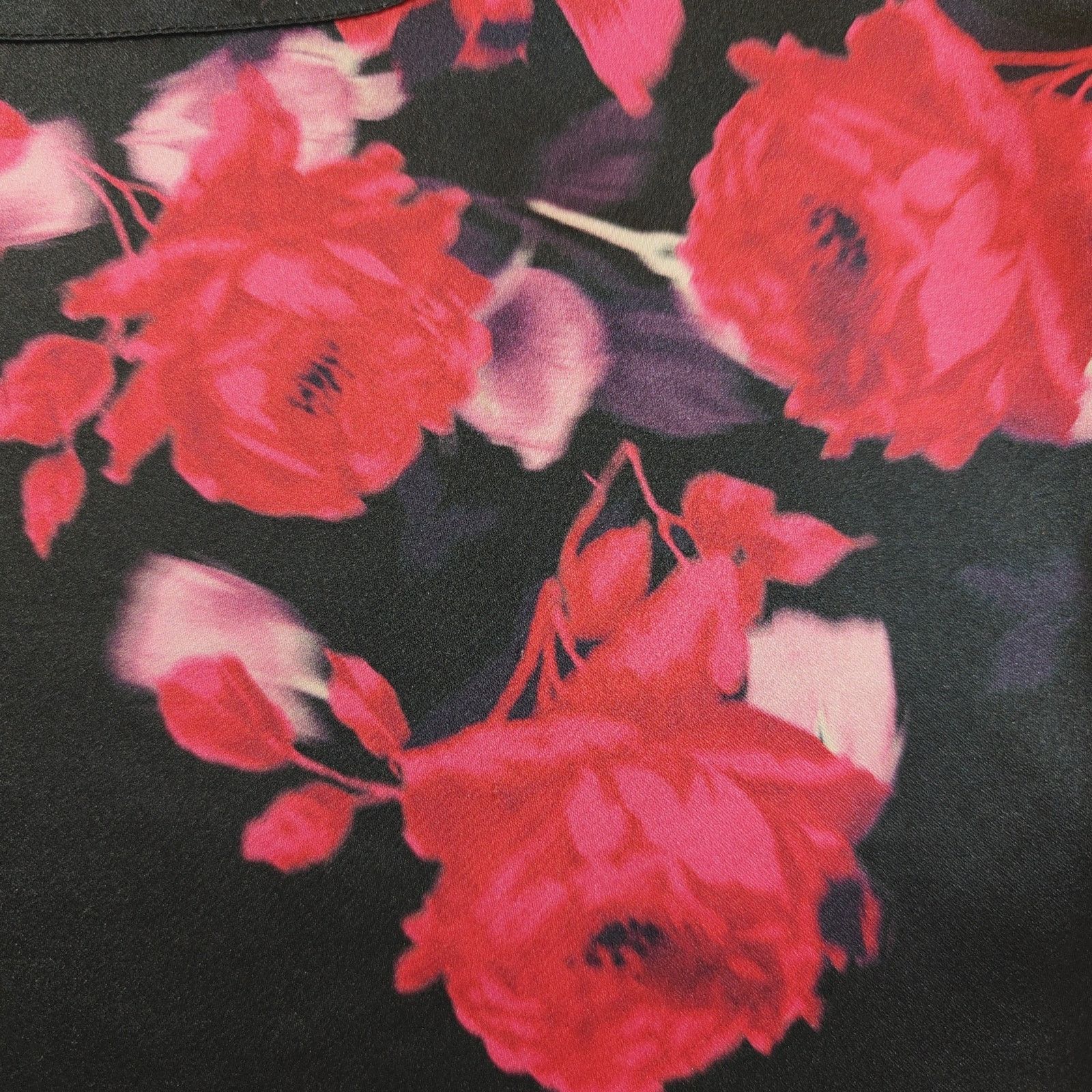 Victoria's Secret Victoria's Secret satin rose floral pajama top sz M Size ONE SIZE - 6 Thumbnail