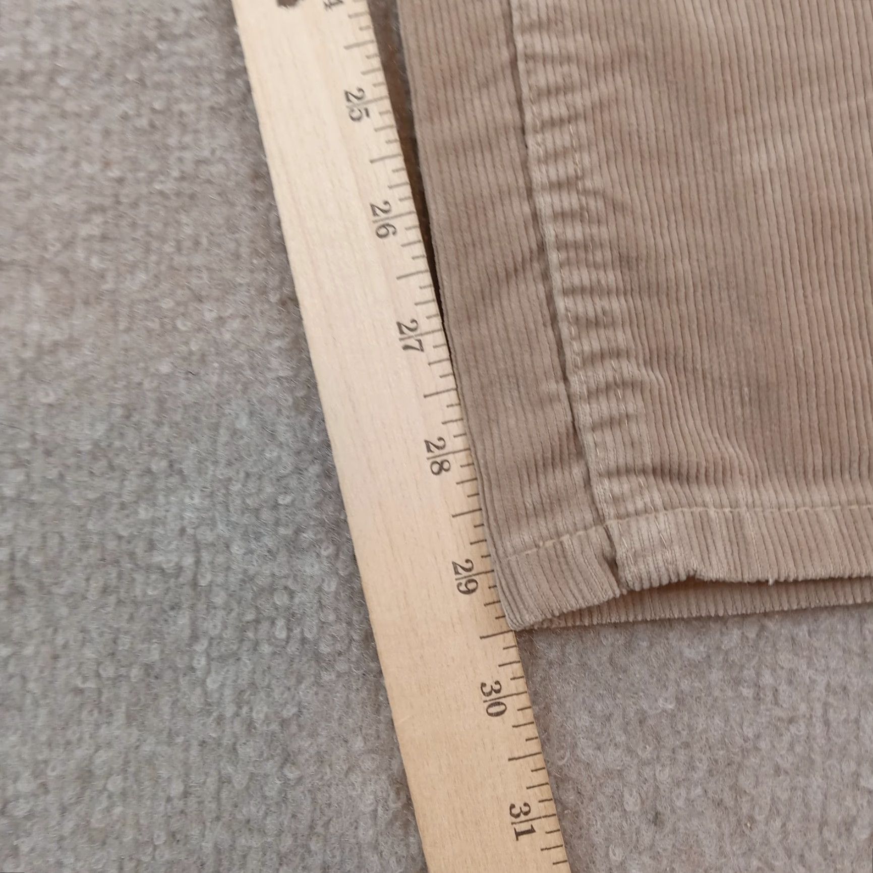 Levi's 90s Levi's 519 Corduroy Khakis Mens Straight Leg Beige Cotton Pants 31x29 Size US 33 - 3 Thumbnail