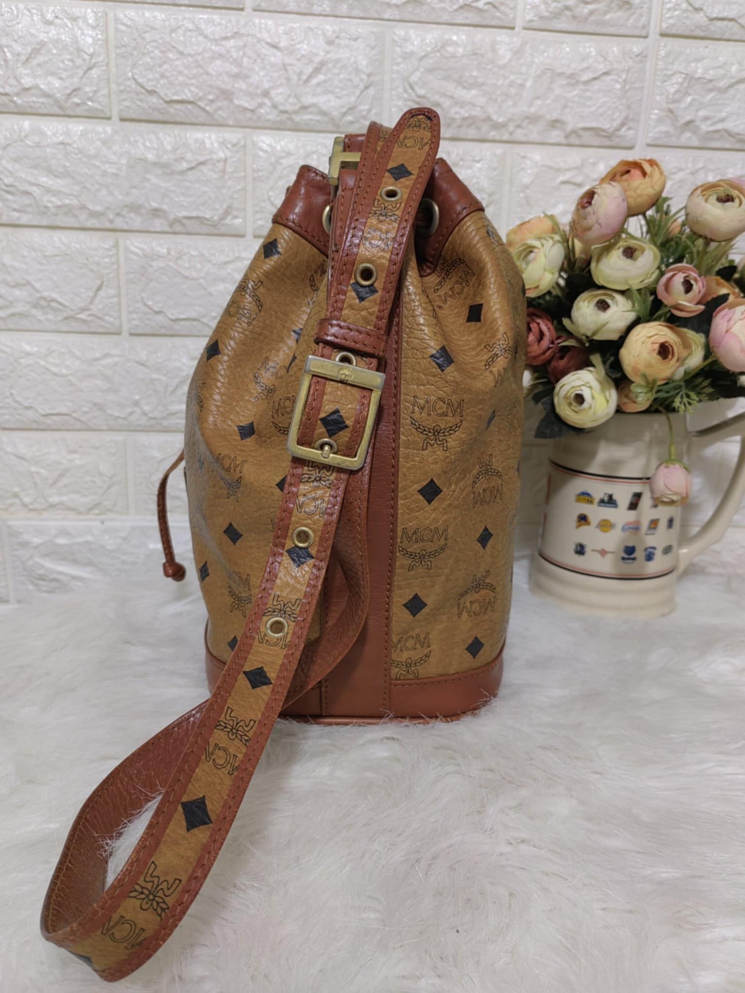 MCM MCM COGNAC VISETOS CROSSBODY BUCKET BAG MADE in GERMANY Size ONE SIZE - 13 Thumbnail