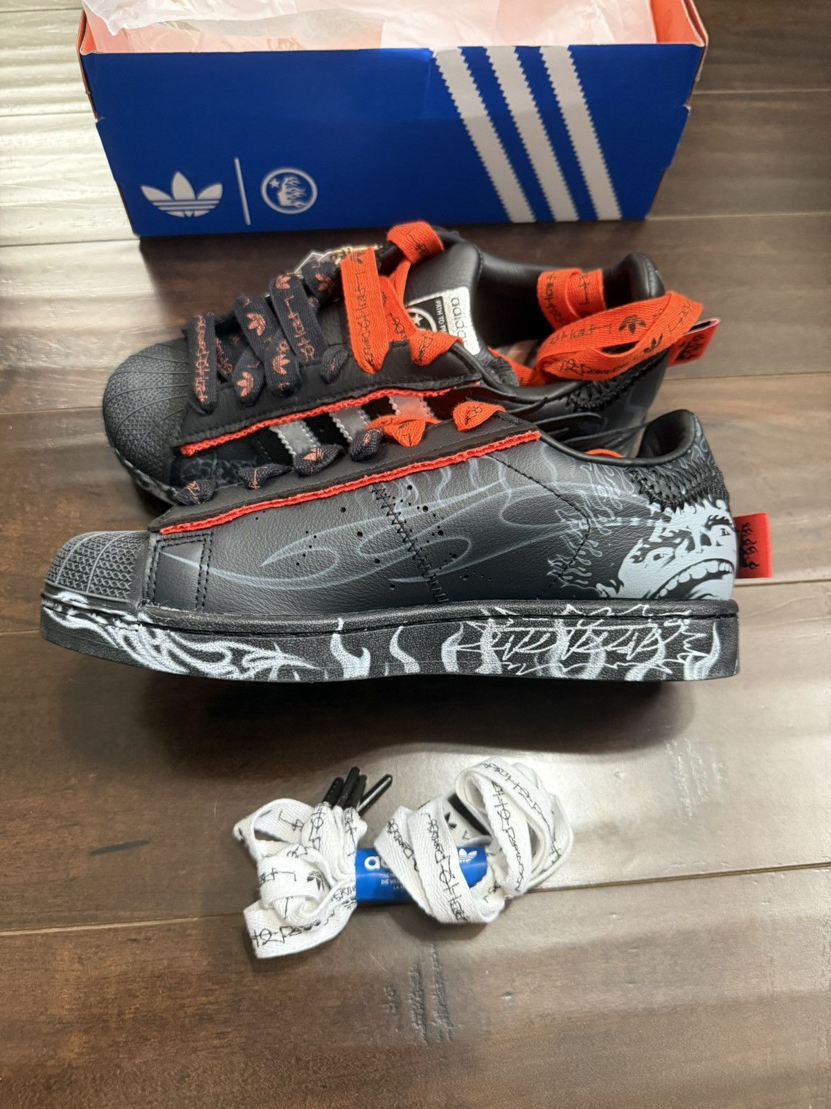 HELLSTAR HELLSTAR X ADIDAS SNEAKER COMPLEXCON EXCLUSIVE Size US 6.5 / EU 39-40 - 7 Thumbnail