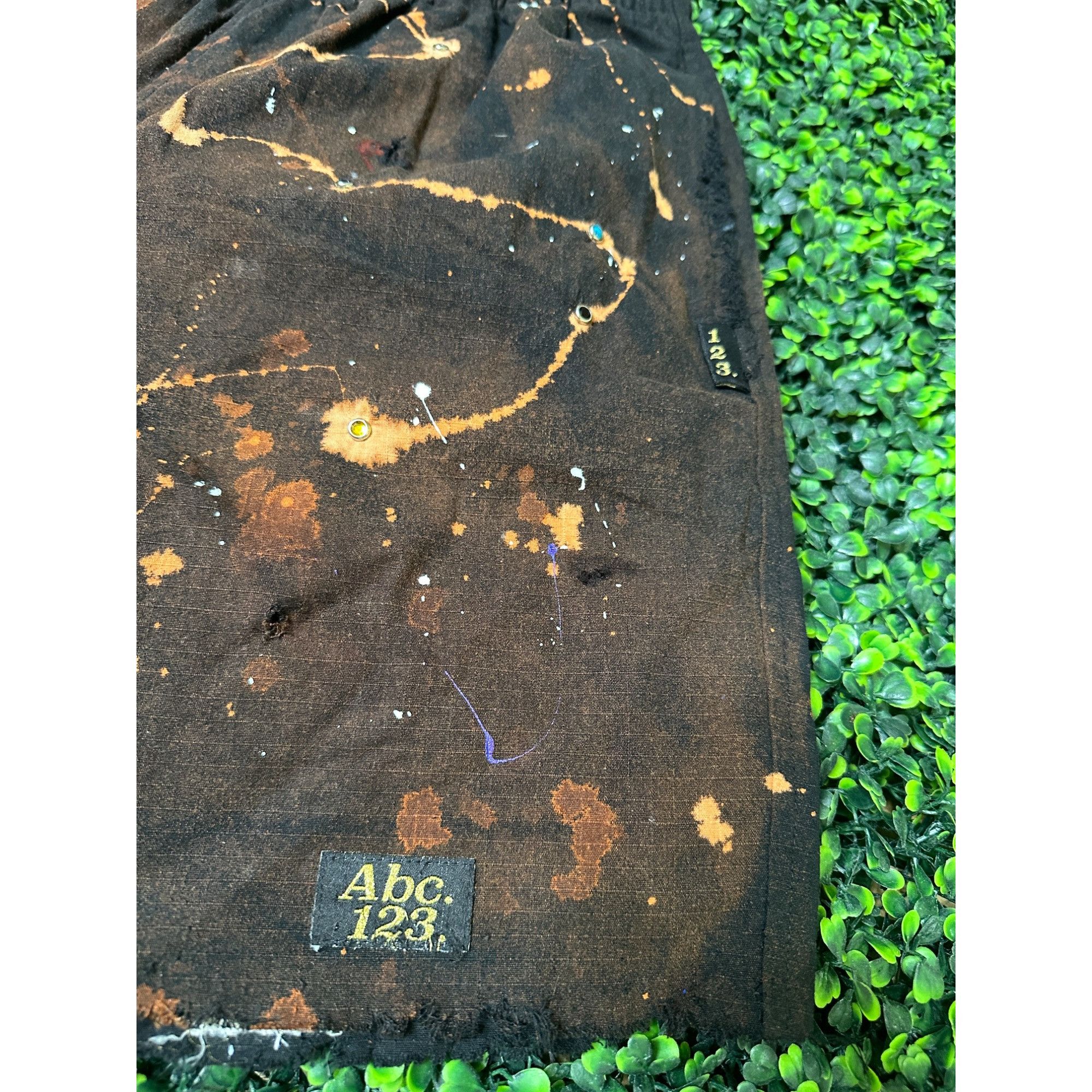 Advisory Board Crystals DRO Lab LTD Custom 1/1 ART x Advisory Board Crystals Shorts Size US 32 / EU 48 - 4 Thumbnail