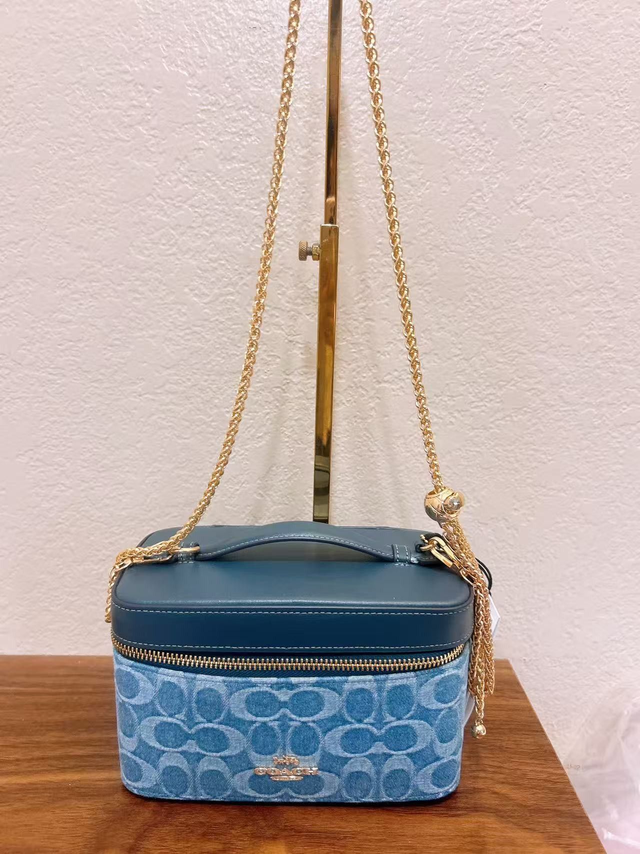 Coach Cosmetic Case In Signature Denim CDC16 with long crossbody Size ONE SIZE - 3 Thumbnail