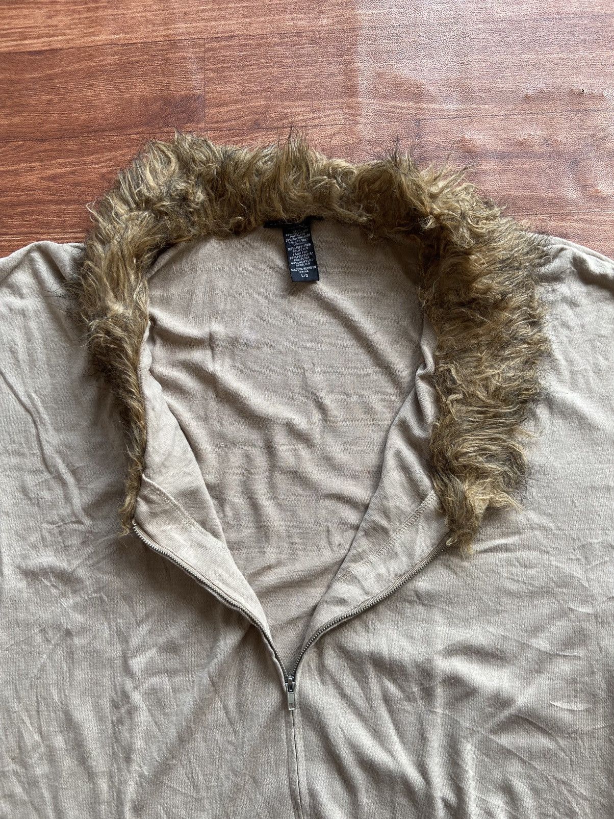 Le Grande Bleu (L.G.B.) Aposthrophe Fur Tshirt Style Size US L / EU 52-54 / 3 - 7 Thumbnail