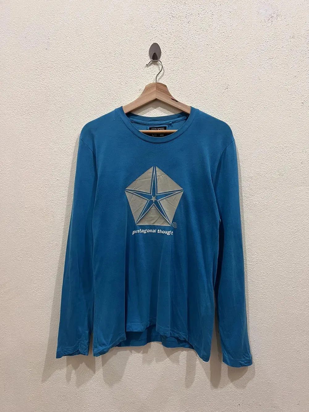 Narcotic GDC Japanese Brand Uniqlo X GDC Long Sleeve Shirt Size US S / EU 44-46 / 1 - 2 Thumbnail