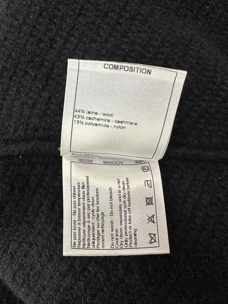 Chanel Chanel Logo shoulder button black cashmere sweater Size XS / US 0-2 / IT 36-38 - 8 Thumbnail