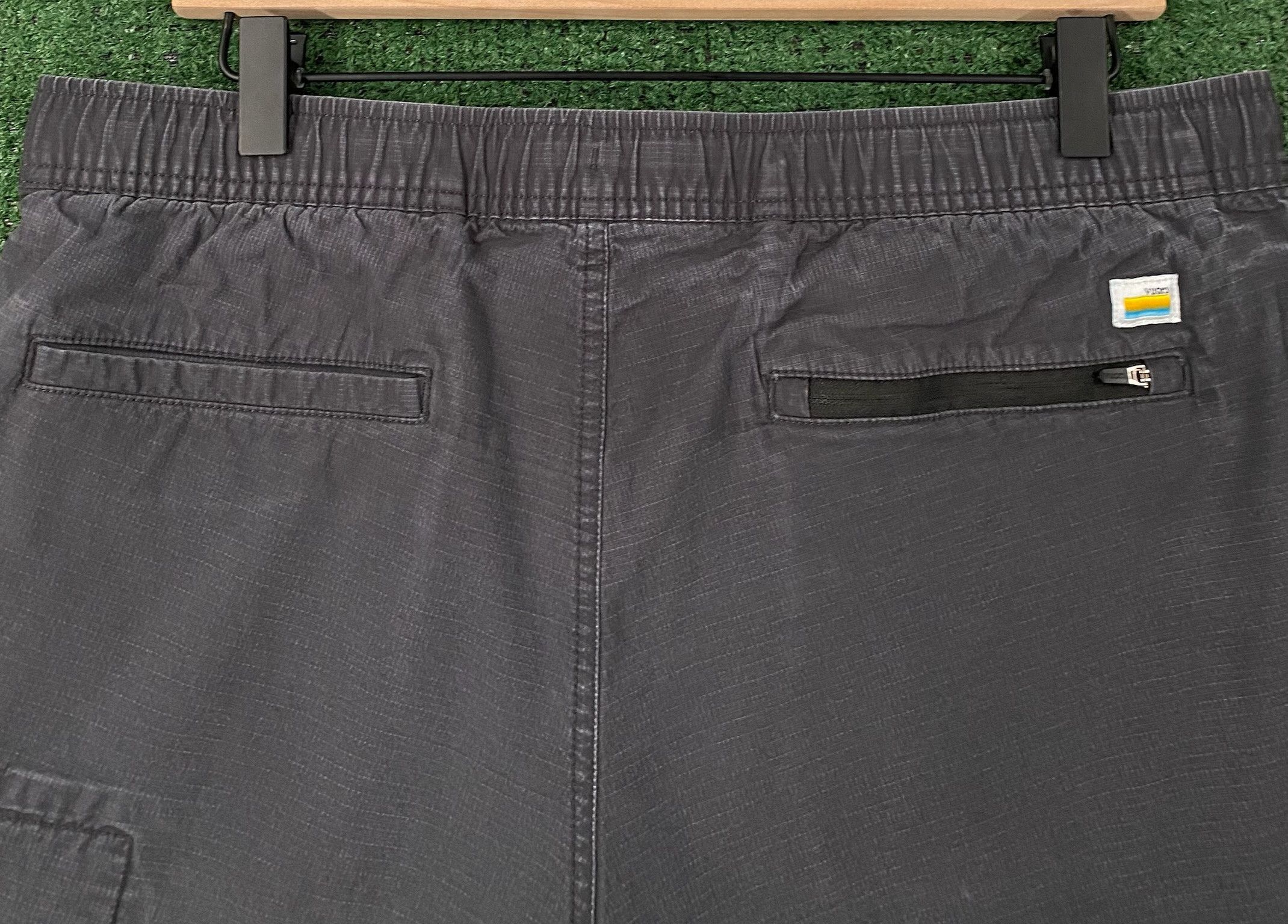 Vuori Vuori Ripstop Dark Grey Shorts Men’s Size Large Size US 34 / EU 50 - 5 Thumbnail