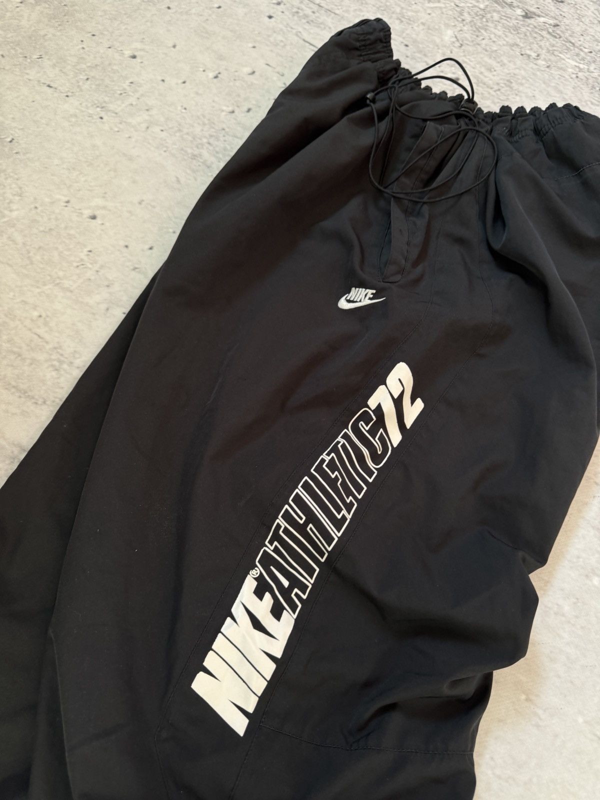 Nike × Vintage NIKE NYLON VINTAGE Y2K OVERSIZE BAGGY FIT PANTS SWEATPANTS Size US 34 / EU 50 - 5 Thumbnail