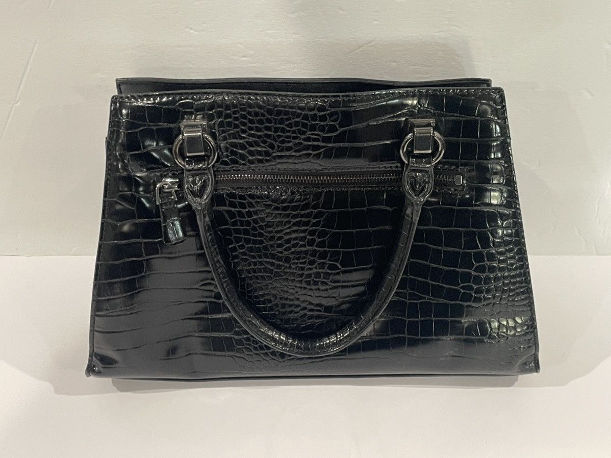 Guess GUESS Stephi Black Moc Croc Hardware Satchel Bag Size ONE SIZE - 2 Thumbnail