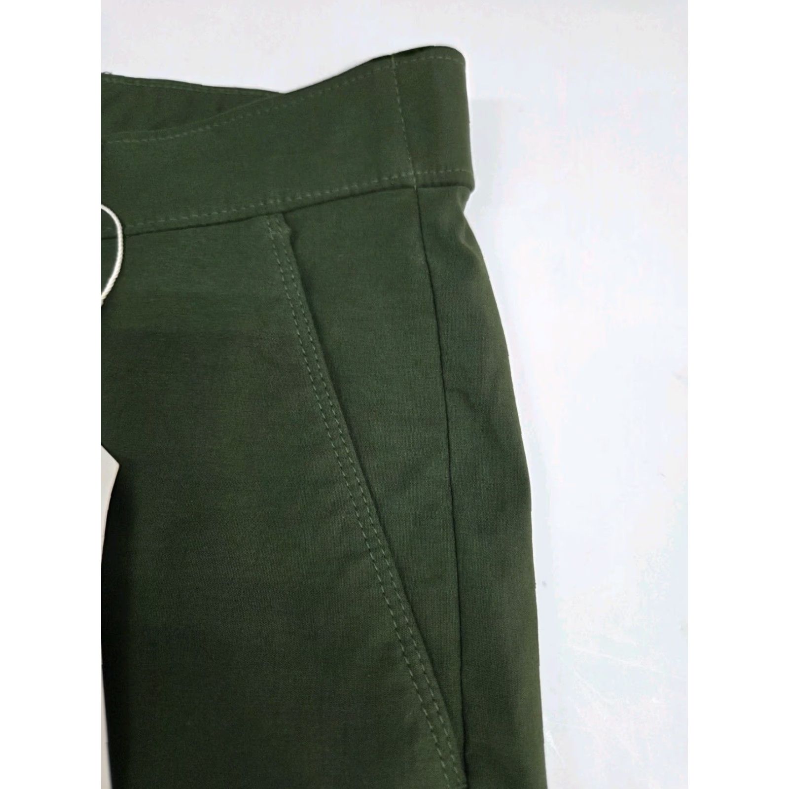 Ben Sherman Ben Sherman Men’s Hybrid Motion Shorts Forest Green 32 Chino 8in Pockets Zipper Button Regular Fit Size US 32 / EU 48 - 5 Thumbnail