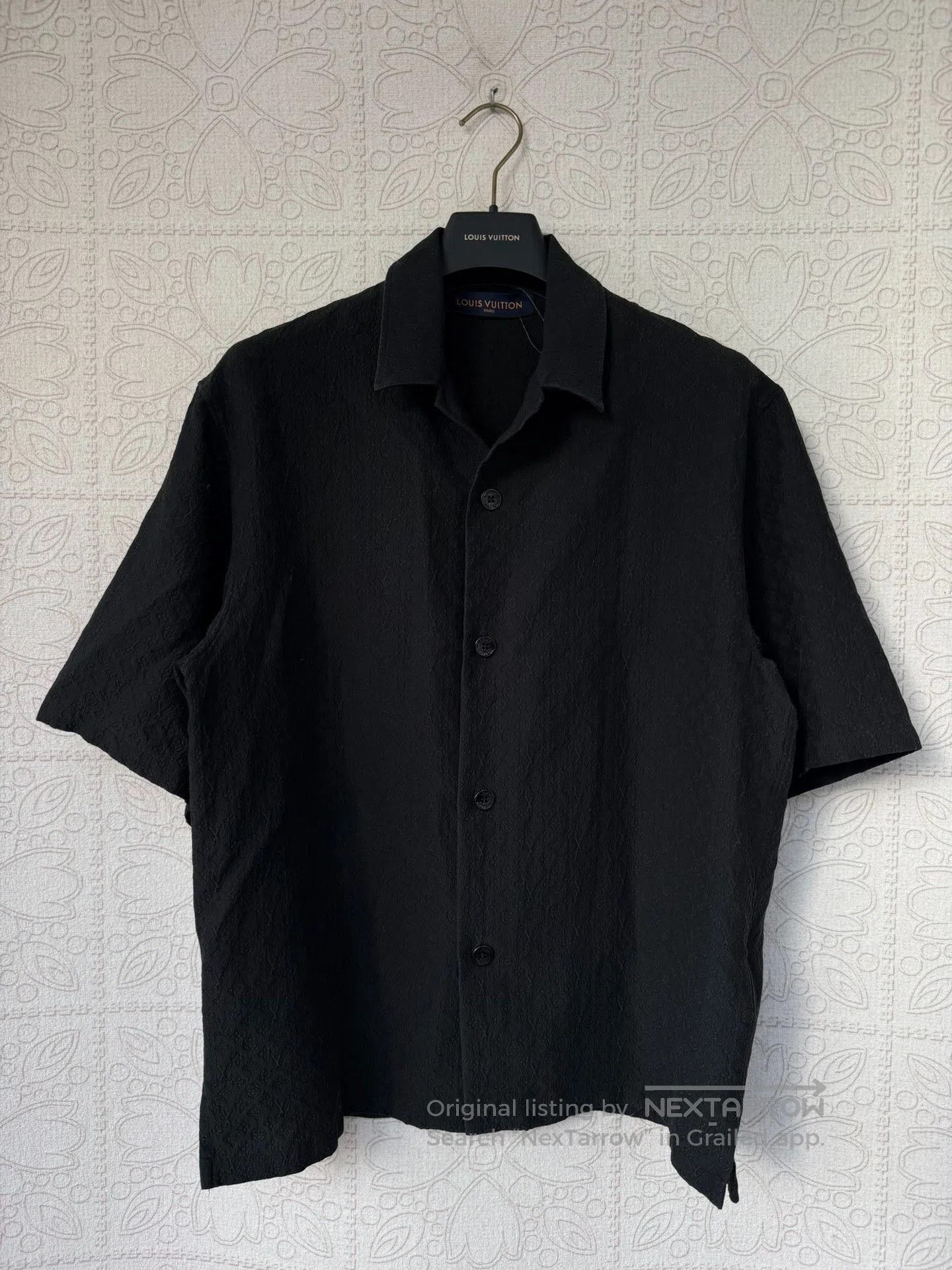 Louis Vuitton louis vuitton short sleeve silk shirt. Size US S / EU 44-46 / 1 - 1 Thumbnail
