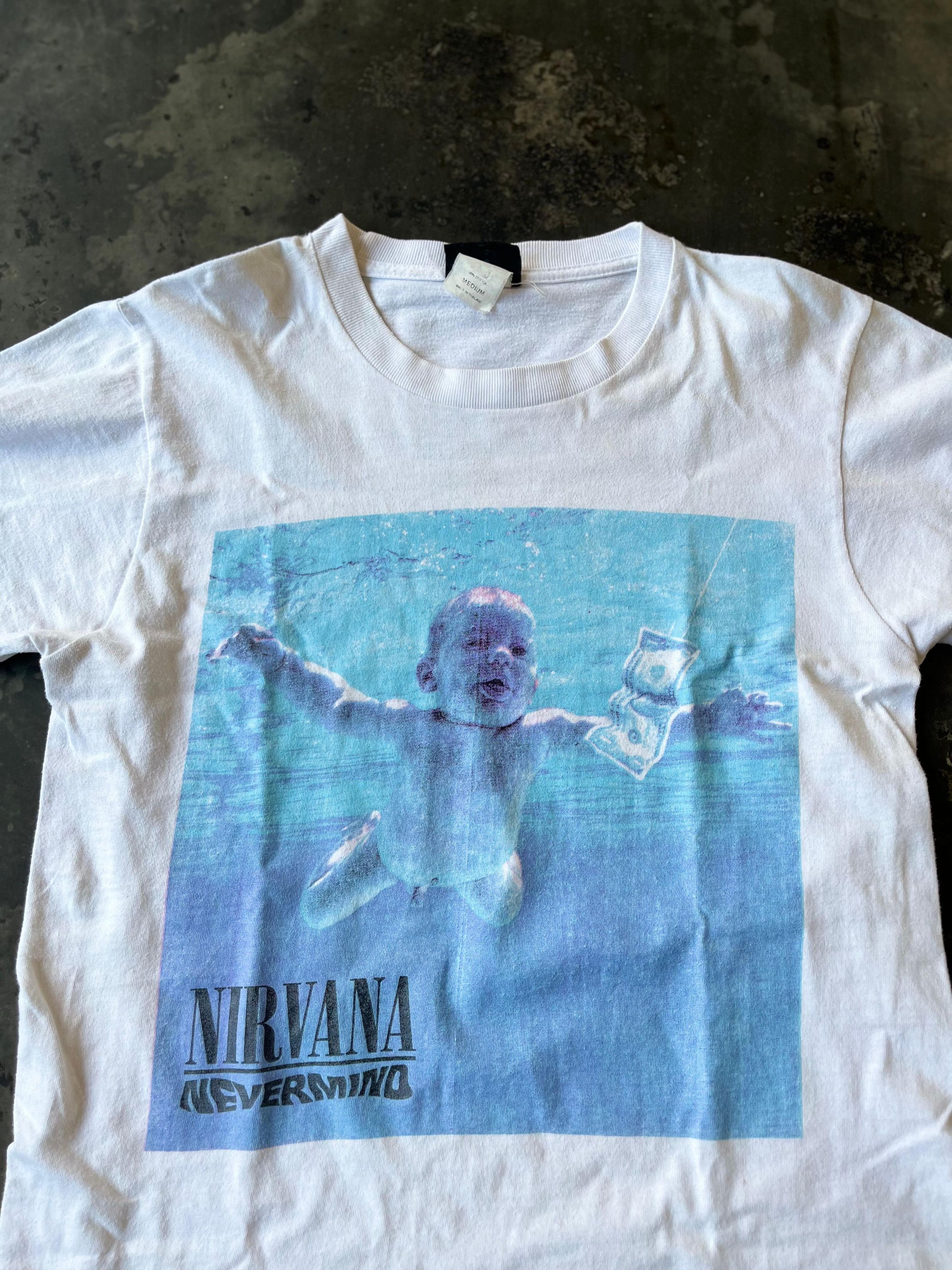 Vintage ❌SOLDOUT❌NIRVANA "NEVERMIND" BANDSHIRT WALL OF FAME Size US S / EU 44-46 / 1 - 6 Thumbnail