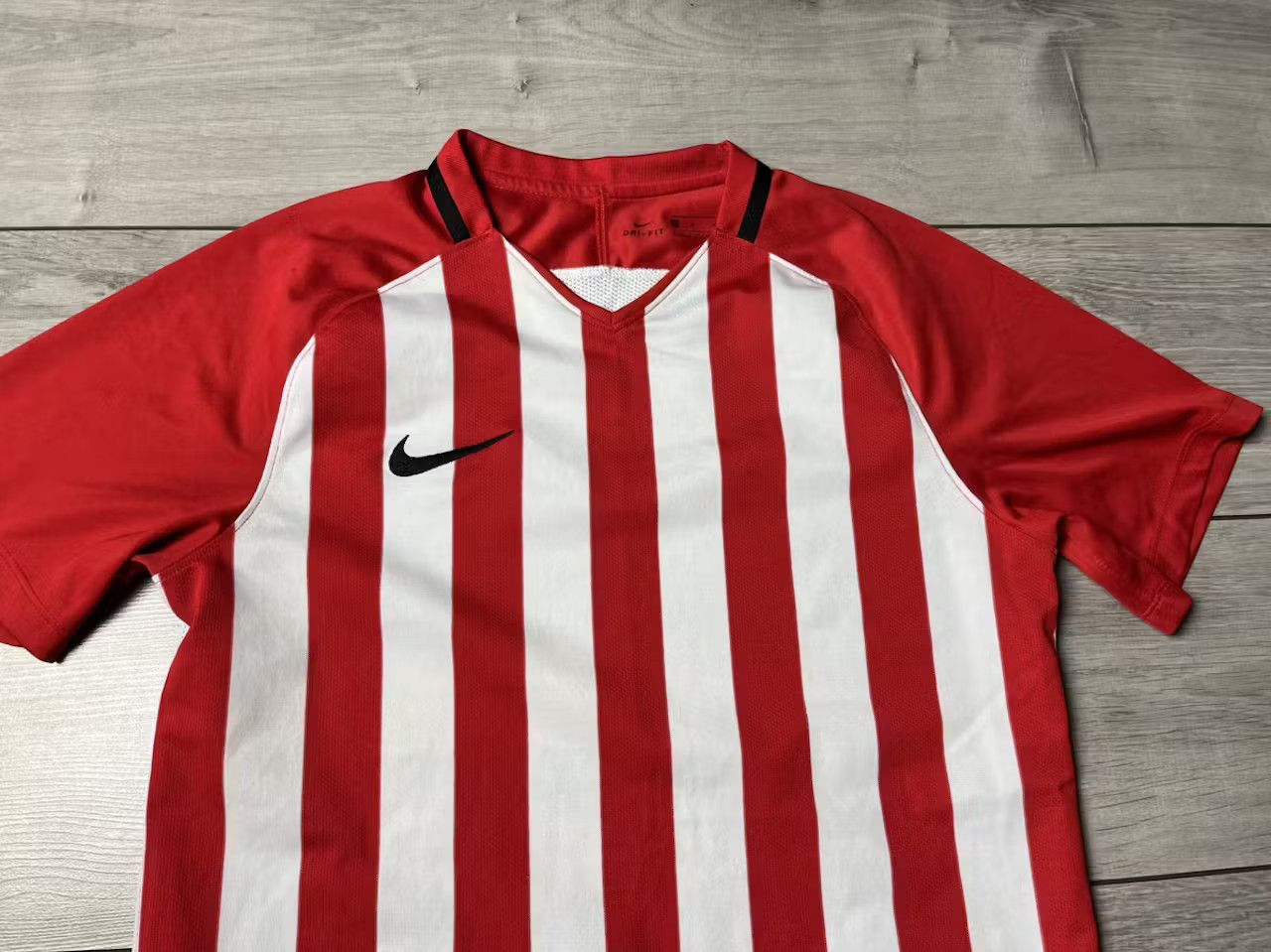 Nike Nike football jersey soccer size Medium Size US M / EU 48-50 / 2 - 2 Thumbnail