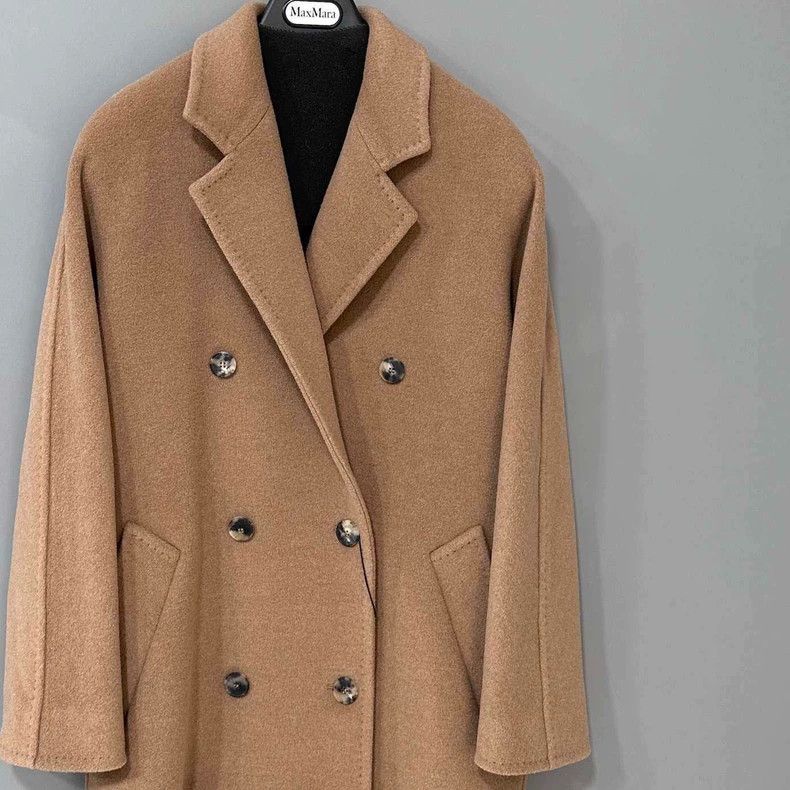 Max Mara Max Mara Short 101801 Coat Size M / US 6-8 / IT 42-44 - 2 Thumbnail