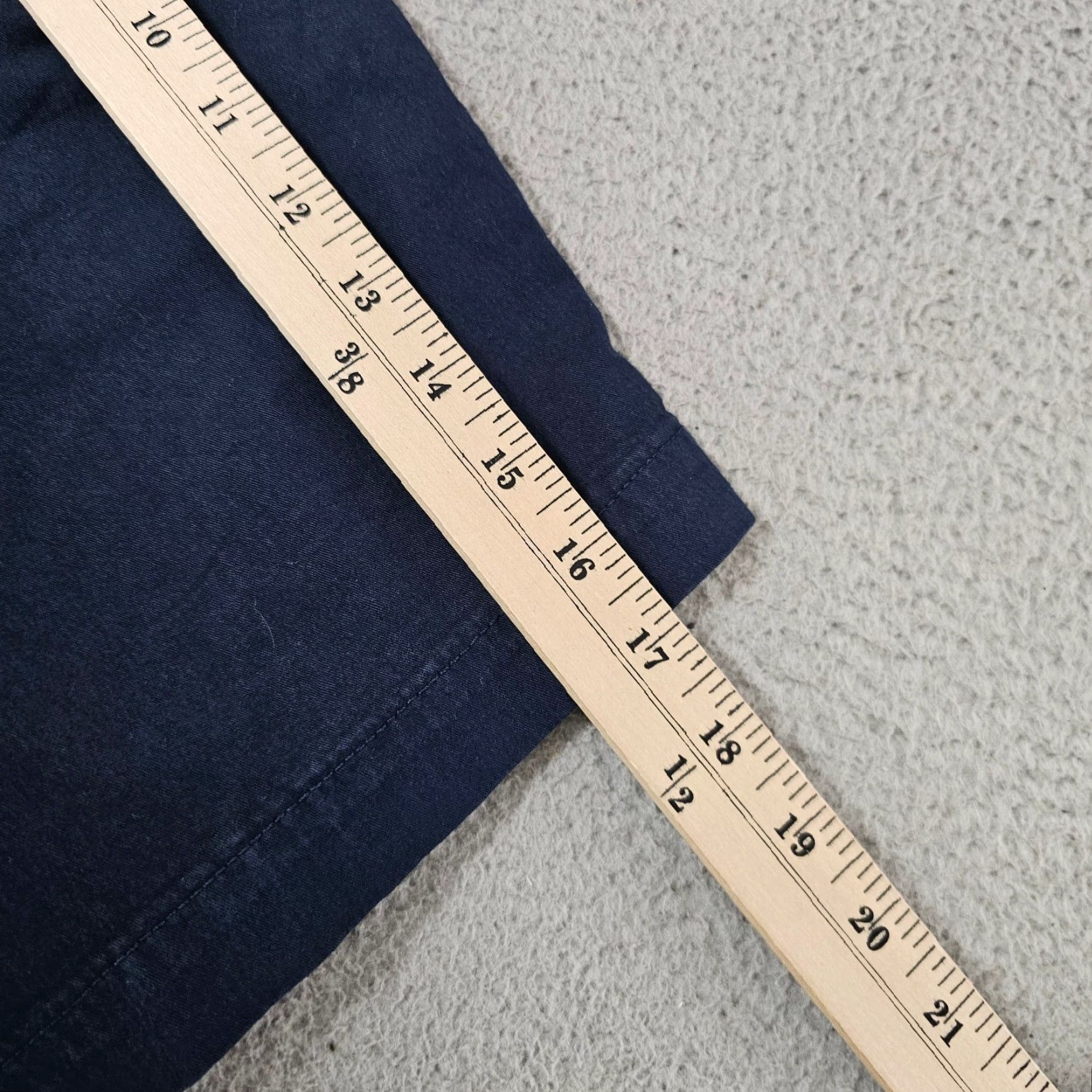 American Eagle Outfitters American Eagle Tech Twill Stretch Khaki Chino Shorts Navy 8" Ins Mens 28 NWT Size US 28 / EU 44 - 6 Thumbnail