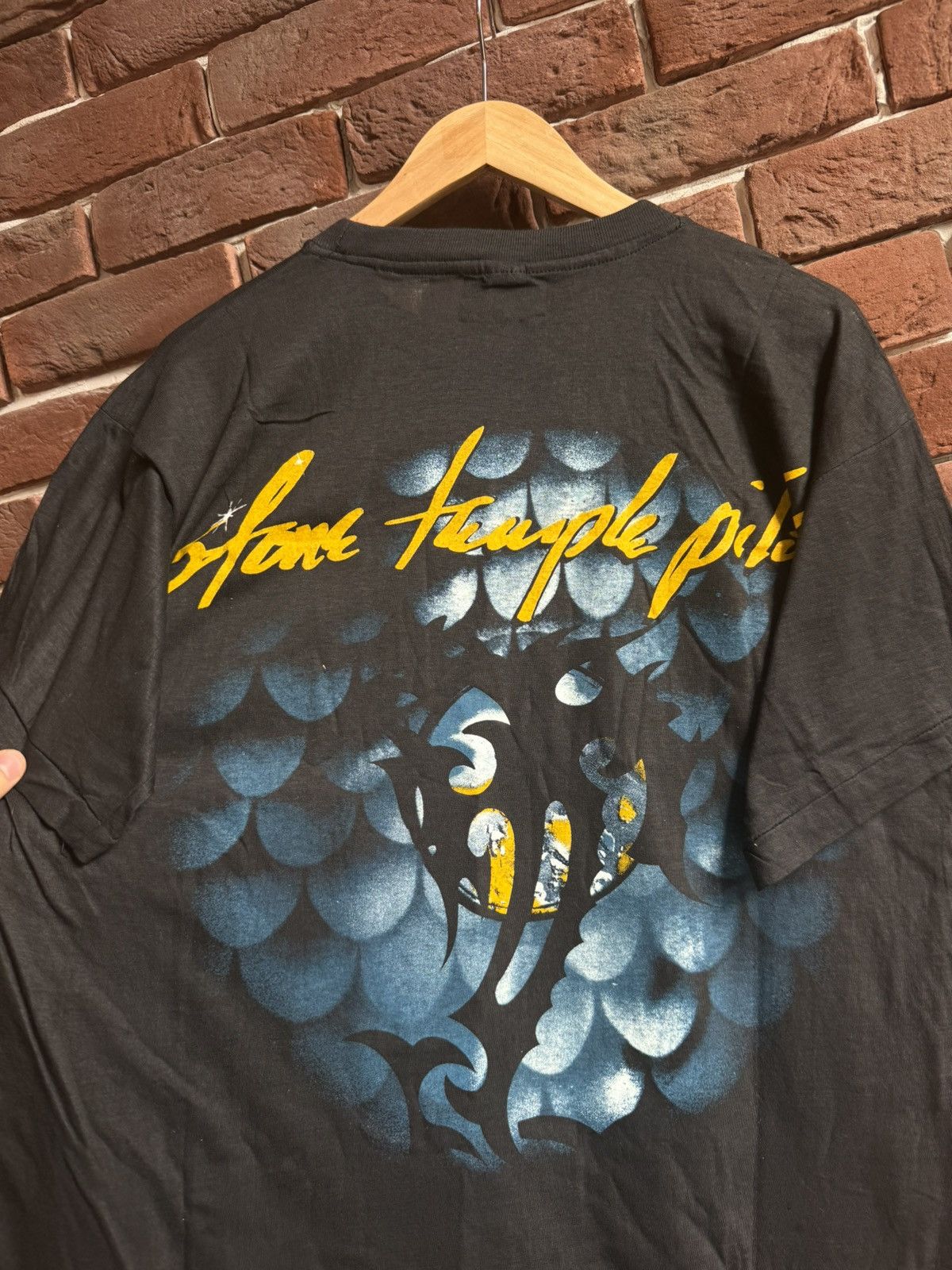 Band Tees Very Rare Vintage 90s Stone Temple Pilots Tour Tee Size US XL / EU 56 / 4 - 6 Thumbnail