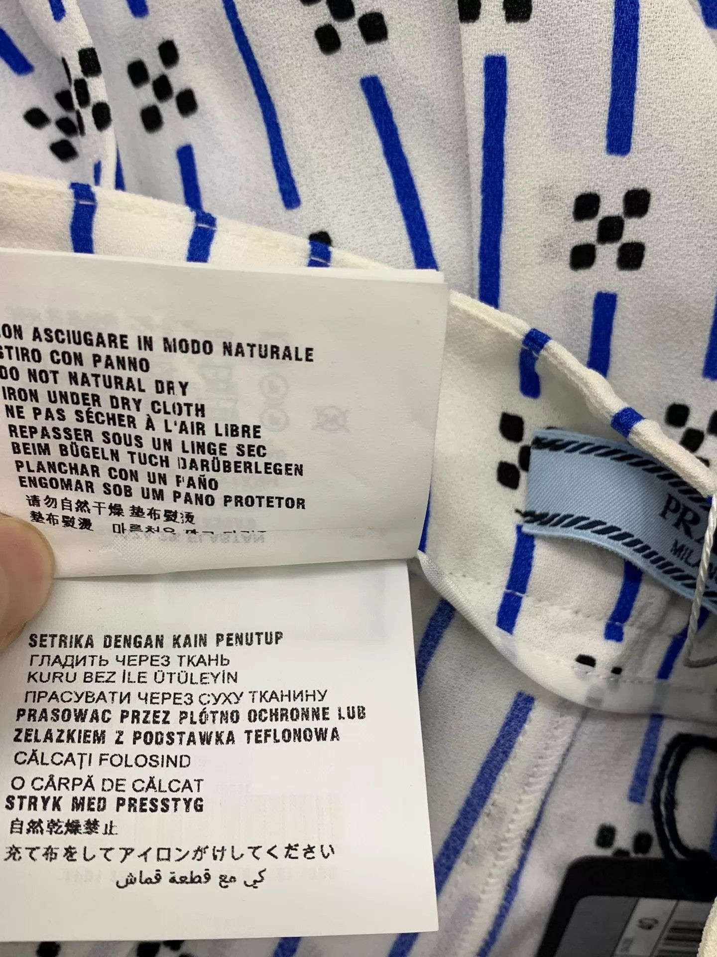 Prada Prada women's blue and white print skirt IT 40 Size 27" / US 4 / IT 40 - 8 Thumbnail