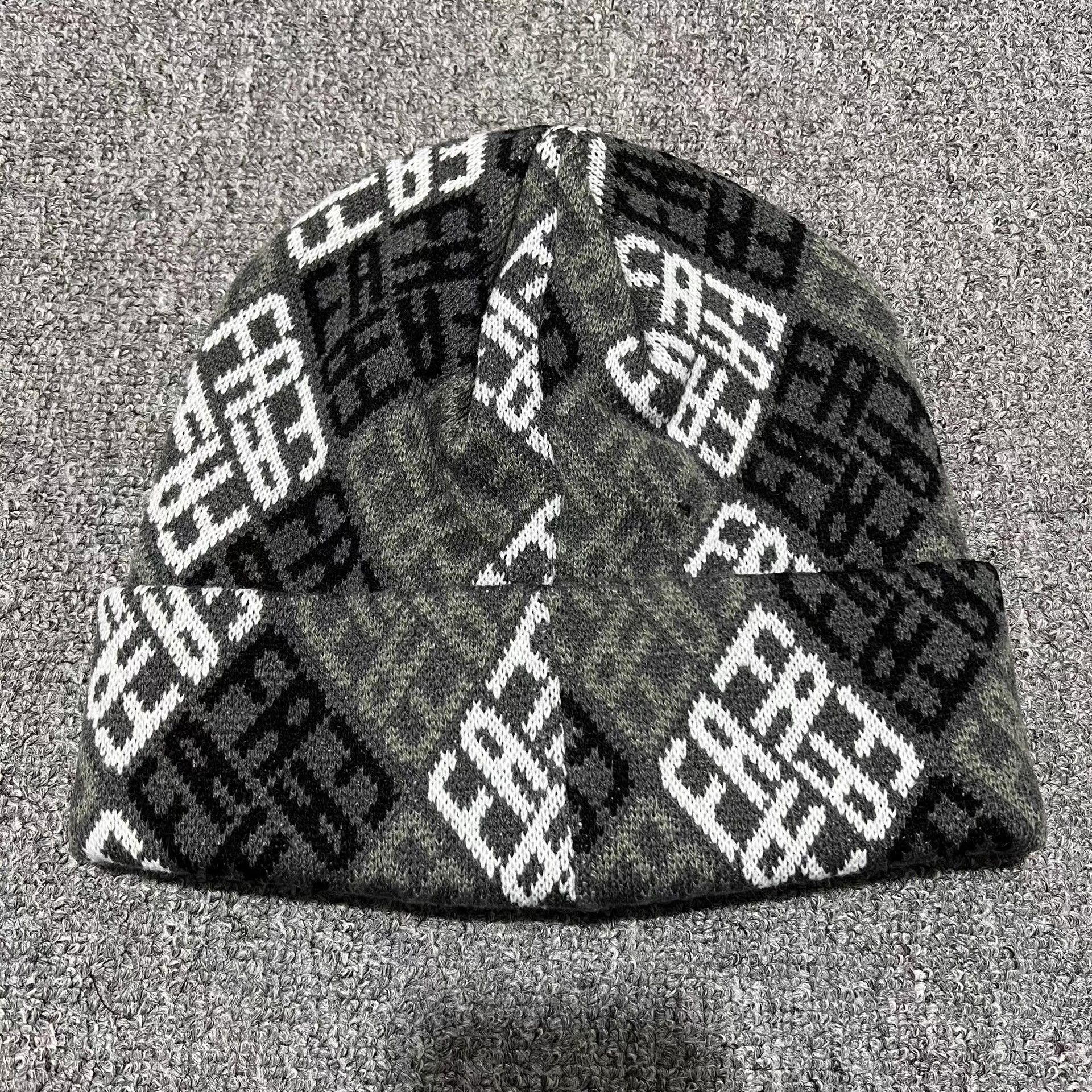 Fucking Awesome Fucking Awesome Old Money Style Knitted Beanie。 Q7 Size ONE SIZE - 9 Thumbnail