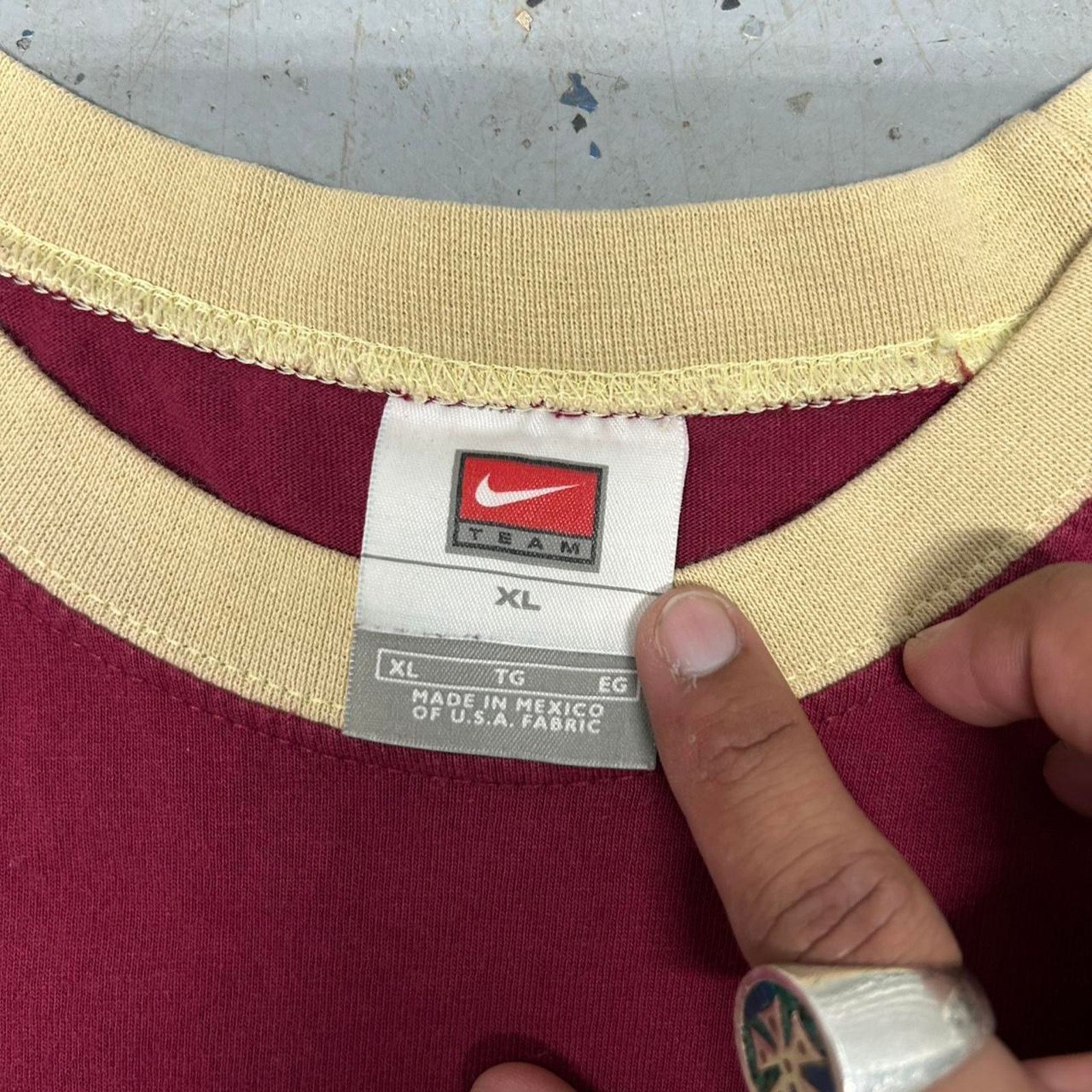 Nike VTG Burgundy and cream Nike FSU Football tee Size US XL / EU 56 / 4 - 4 Thumbnail