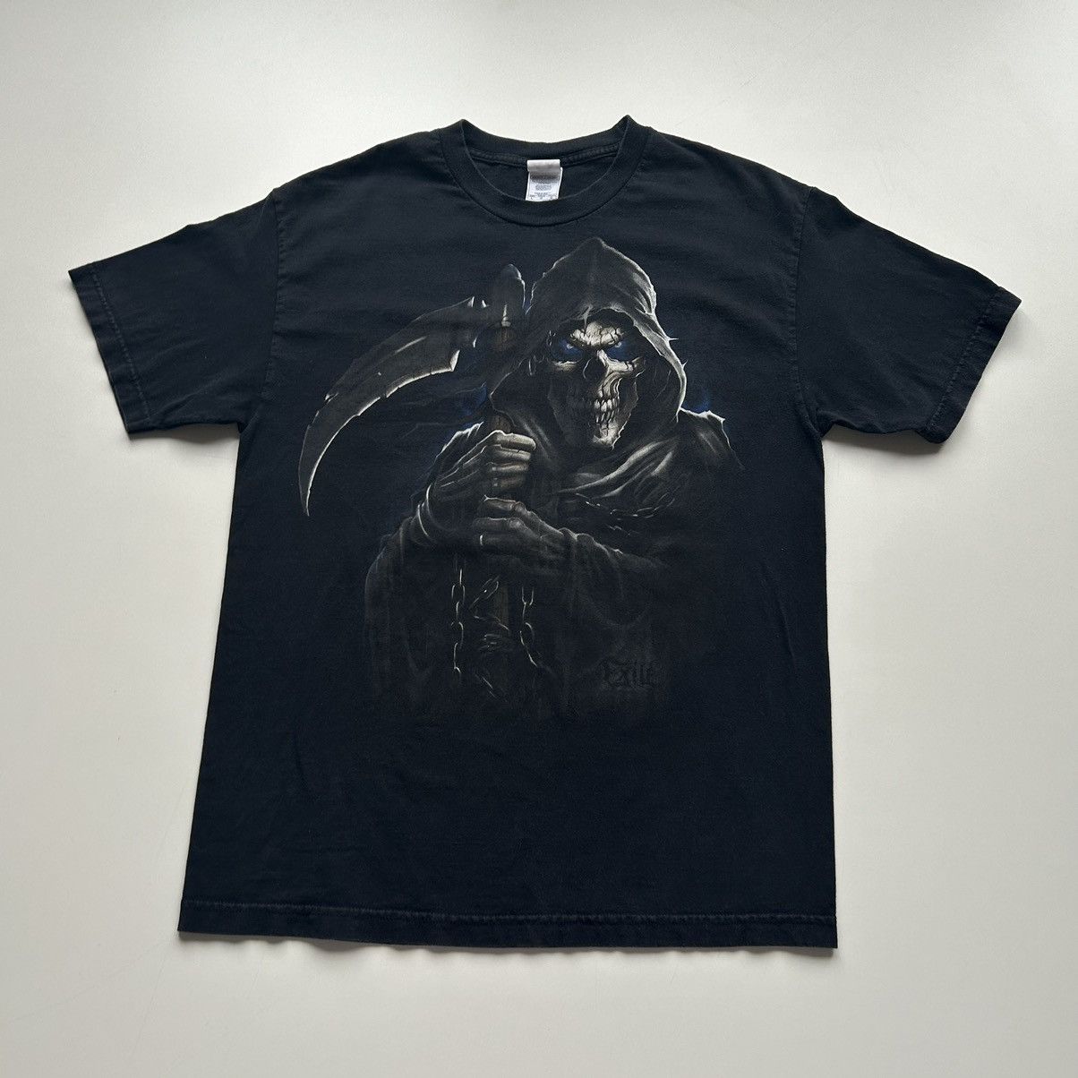Vintage Vintage 2000s Grim Reaper Death Graphic T Shirt Faded Large ...