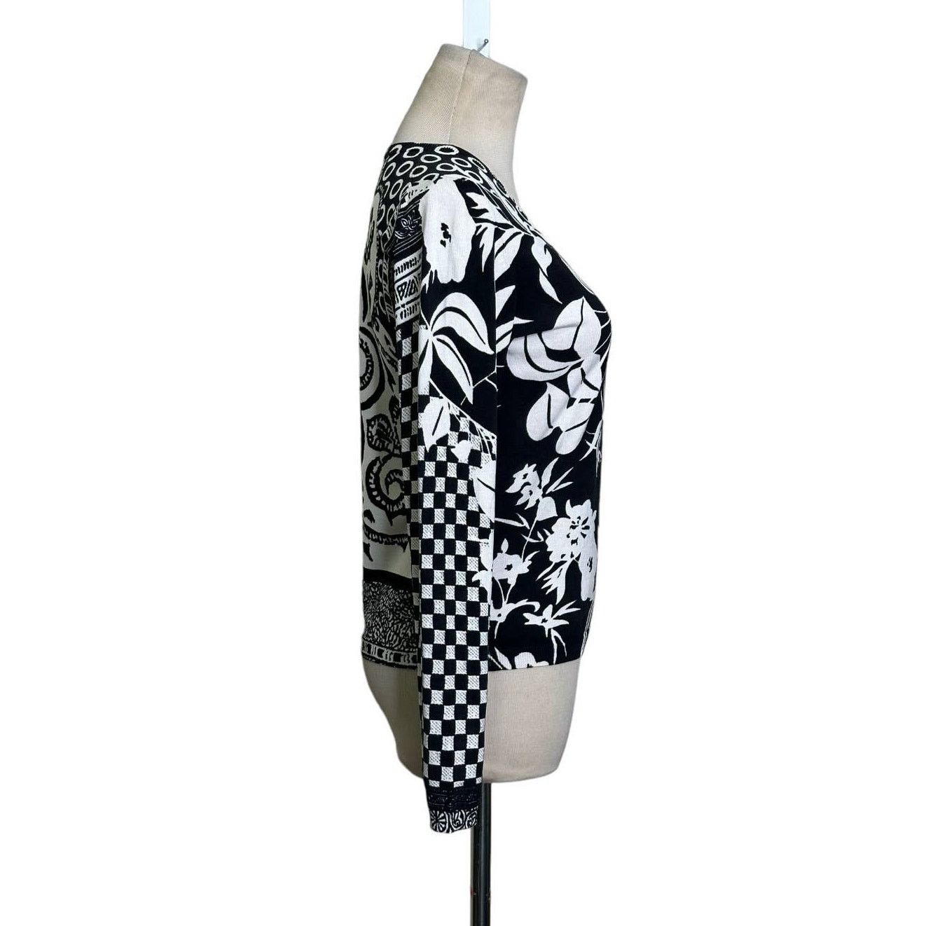 Etro Etro multi print long sleeves v neck sweater size 40- S Size S / US 4 / IT 40 - 5 Thumbnail