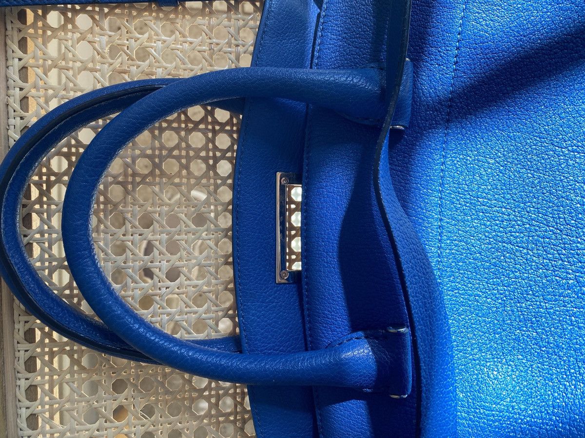 Max Mara Max Mara, blue, pebbled leather convertible bag Size ONE SIZE - 11 Thumbnail