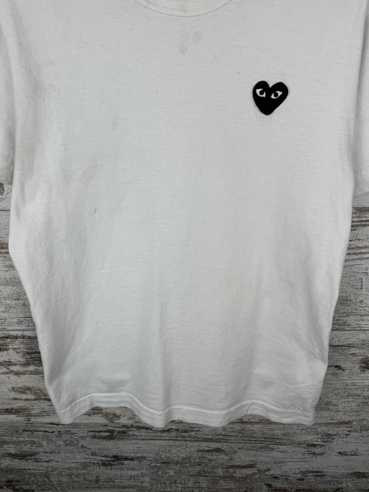 Comme des Garcons Men’s Distressed Play Comme des Garçons T-shirt tee Japanese Size US M / EU 48-50 / 2 - 4 Thumbnail
