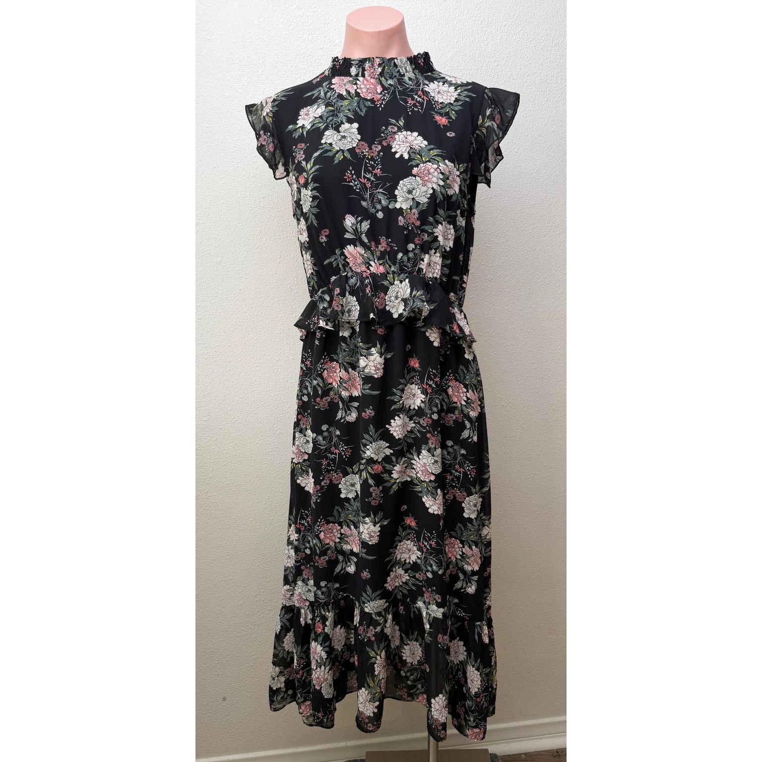 Other Laissez Faire Floral Midi Smocked Neck Ruffle Sleeveless Size S / US 4 / IT 40 - 1 Thumbnail