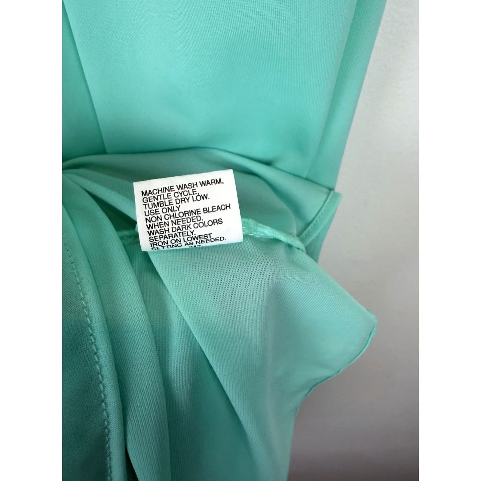 Vintage Miss Elaine Nightgown Small Green Embroidered Nylon Flutter Sleeves Size ONE SIZE - 7 Thumbnail
