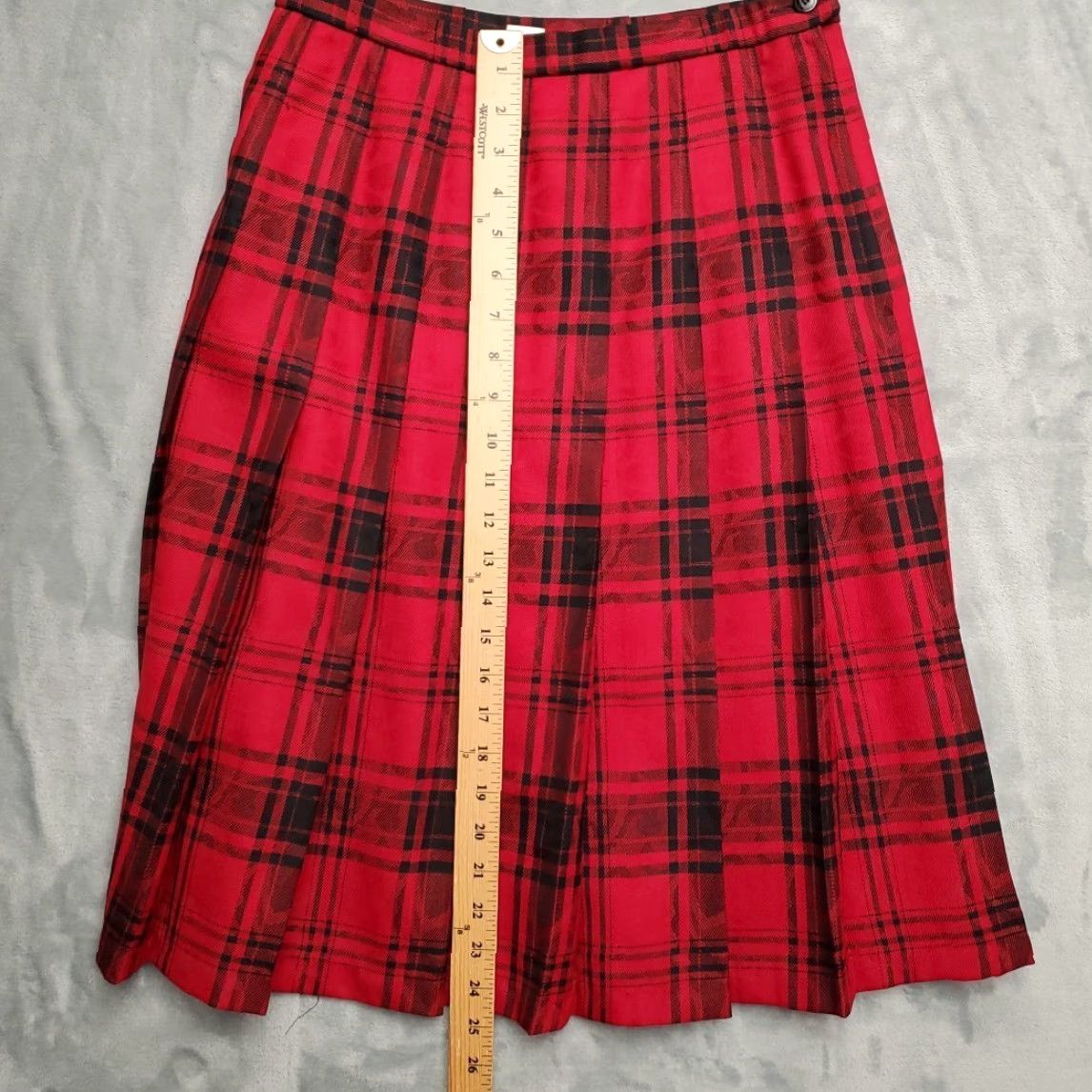 Pendleton VINTAGE Pendleton Skirt Womens 8 Red Black Plaid 100% Wool Pleated Made in USA Size 30" / US 8 / IT 44 - 8 Thumbnail