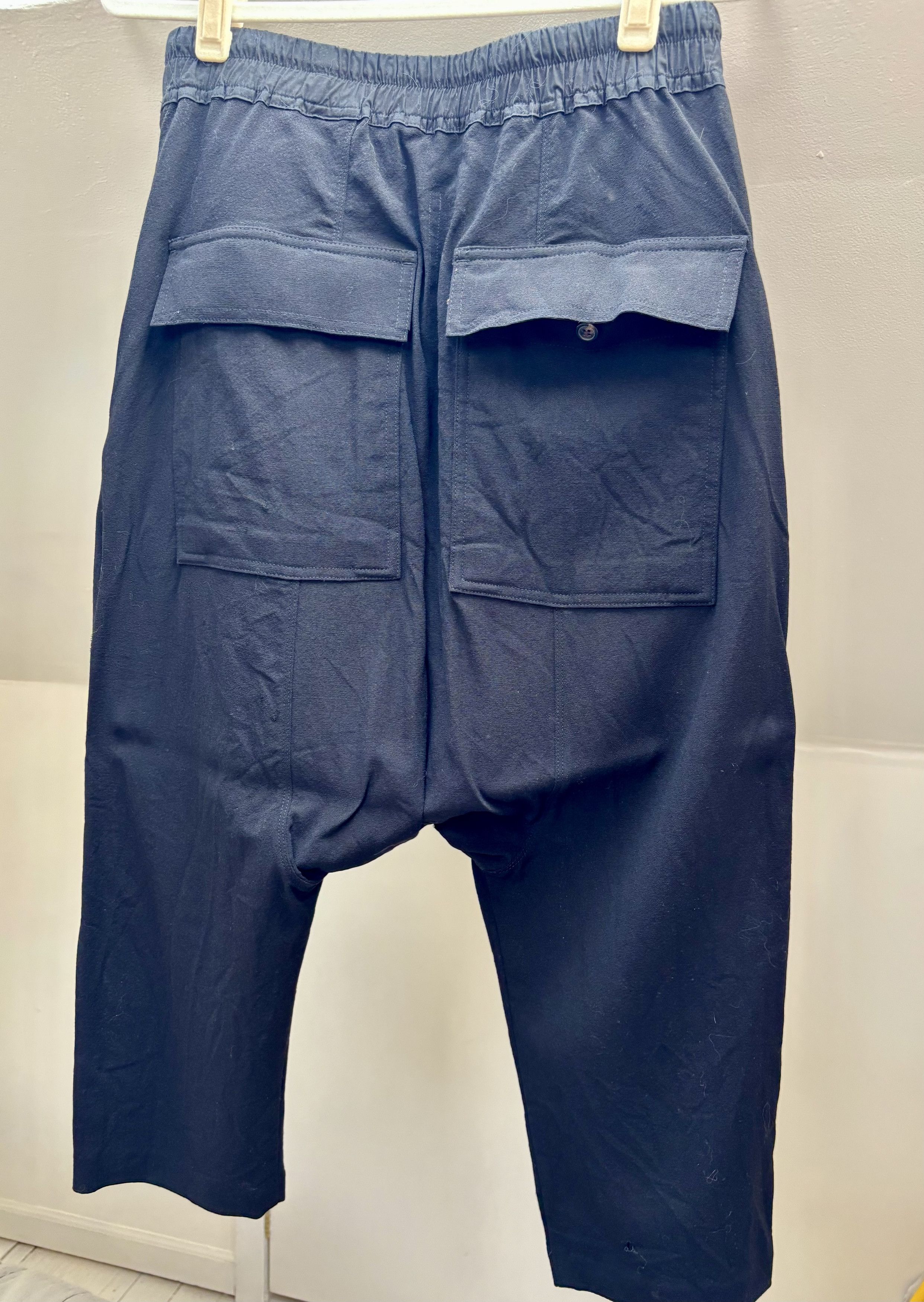Rick Owens Rick Owens Drawstring Drop-Crotch Cropped Trousers Size 26" / US 2 / IT 38 - 4 Thumbnail