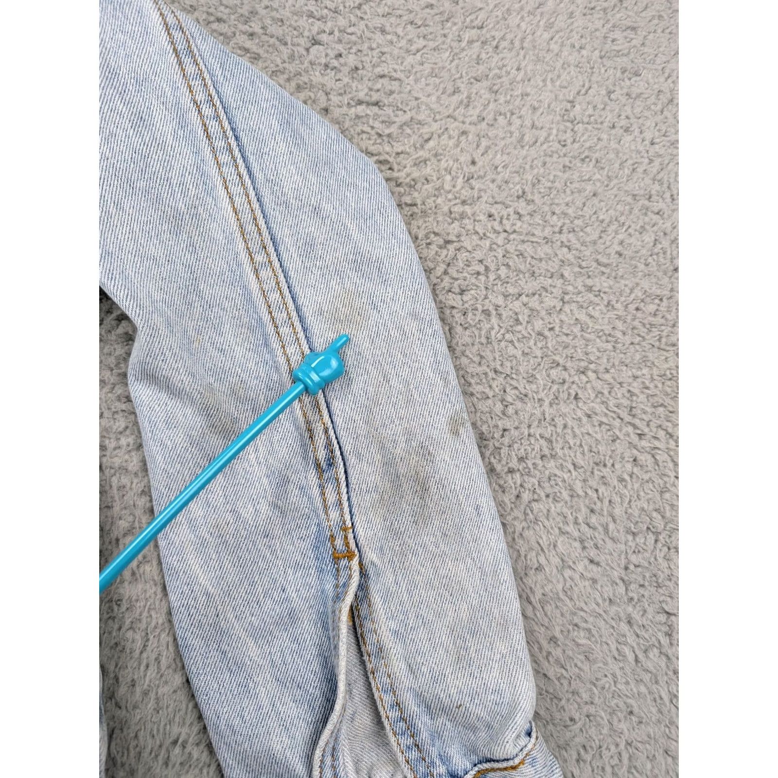 Hard Rock Cafe VINTAGE Hard Rock Cafe Jacket Womens Small Denim Embroidered New York 90s Grunge Jacket Womens Small Denim Embroidered New York 90s Grunge Size S / US 4 / IT 40 - 6 Thumbnail