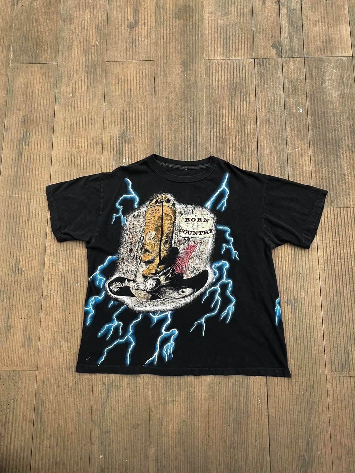 🔥🤠 Vintage “Born of Country” Tee 90s/2000s