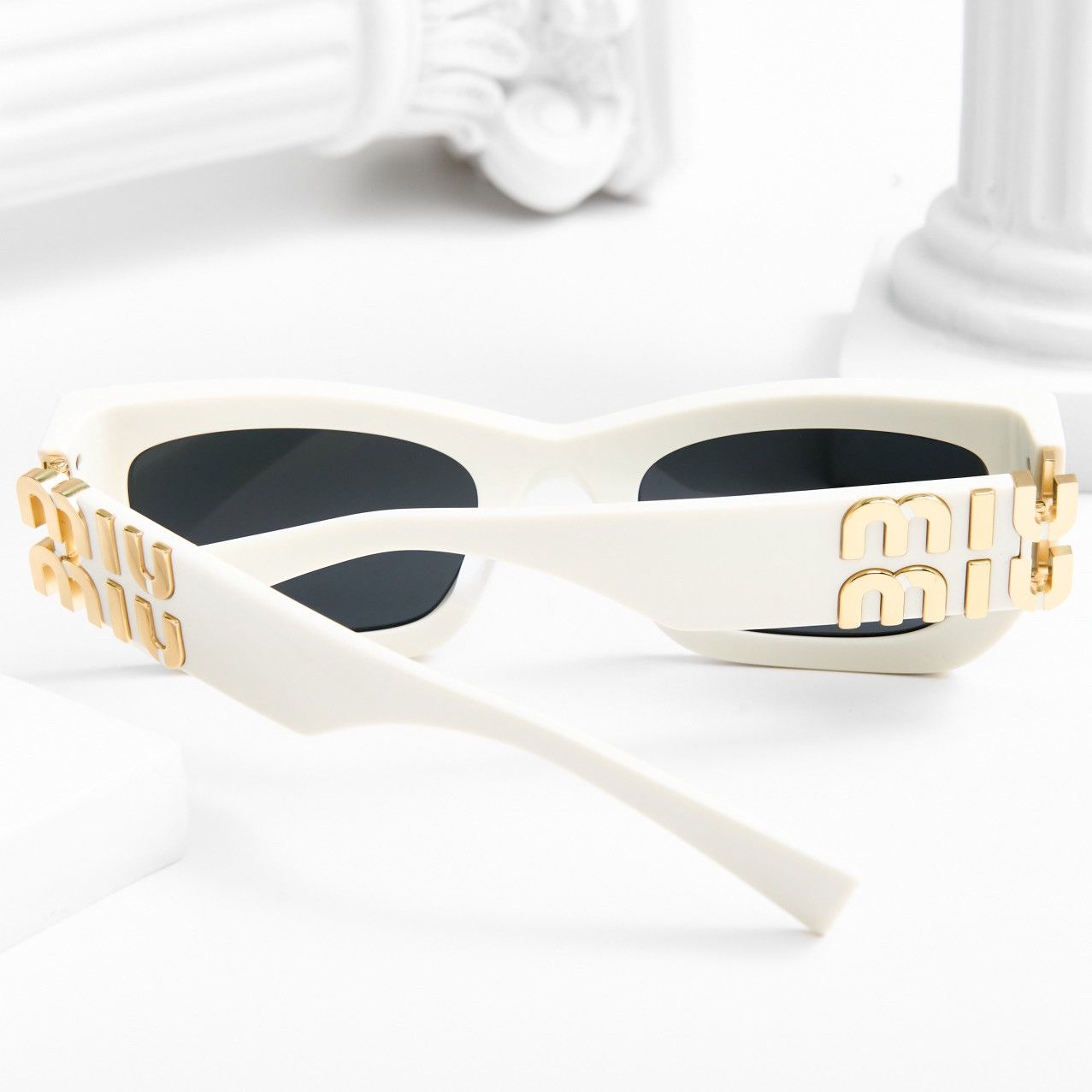 Miu Miu MIU MIU 0MU 09WS 1425S0 SUNGLASSES Size ONE SIZE - 7 Thumbnail