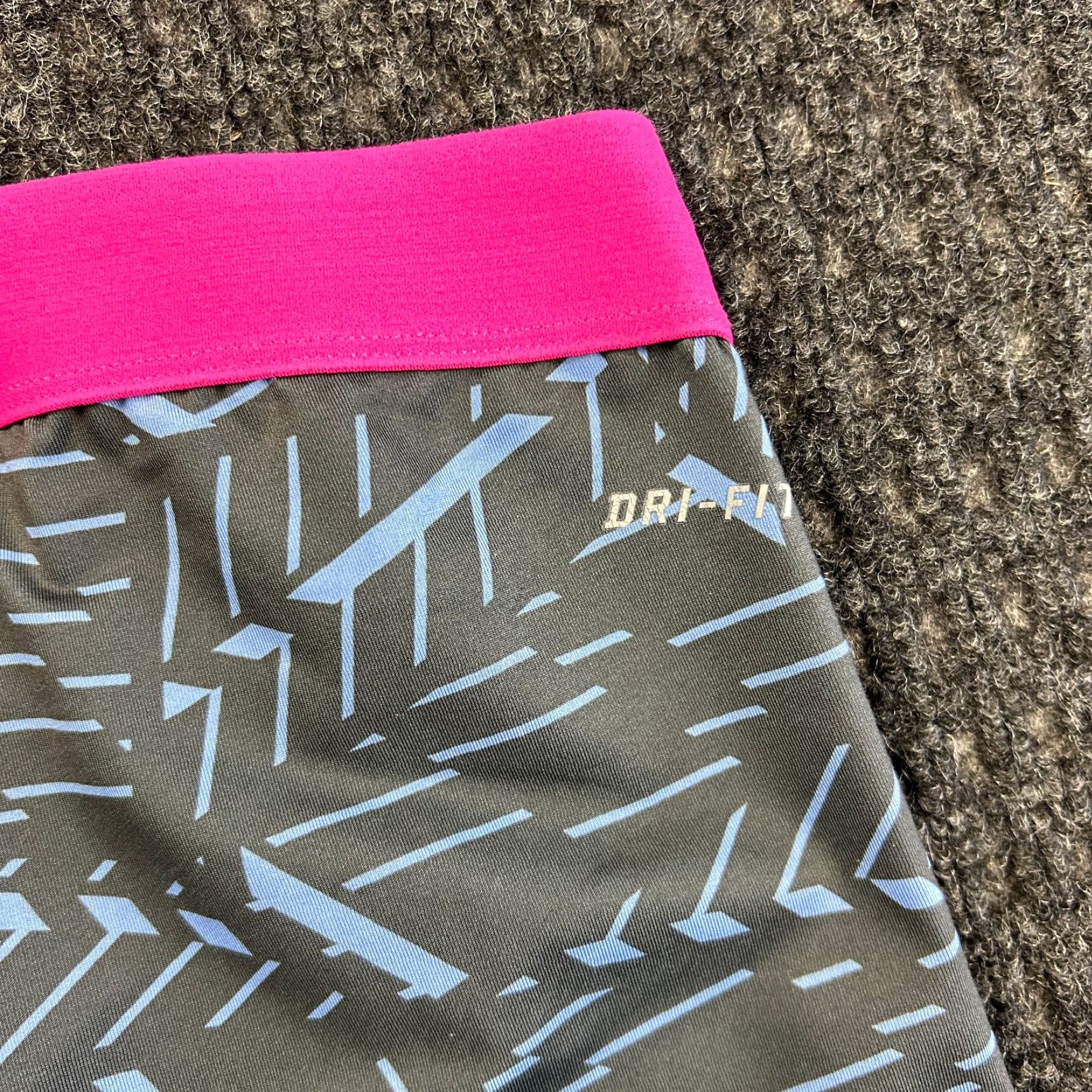 Nike Nike Pro Capri Pants Pedal Pushers ¾ Cropped Blue Pink S Women's M Geometric Elastic Waist Running Yoga 589023 Pro Nike Pro Pants Capris Size 32" / US 10 / IT 46 - 3 Thumbnail
