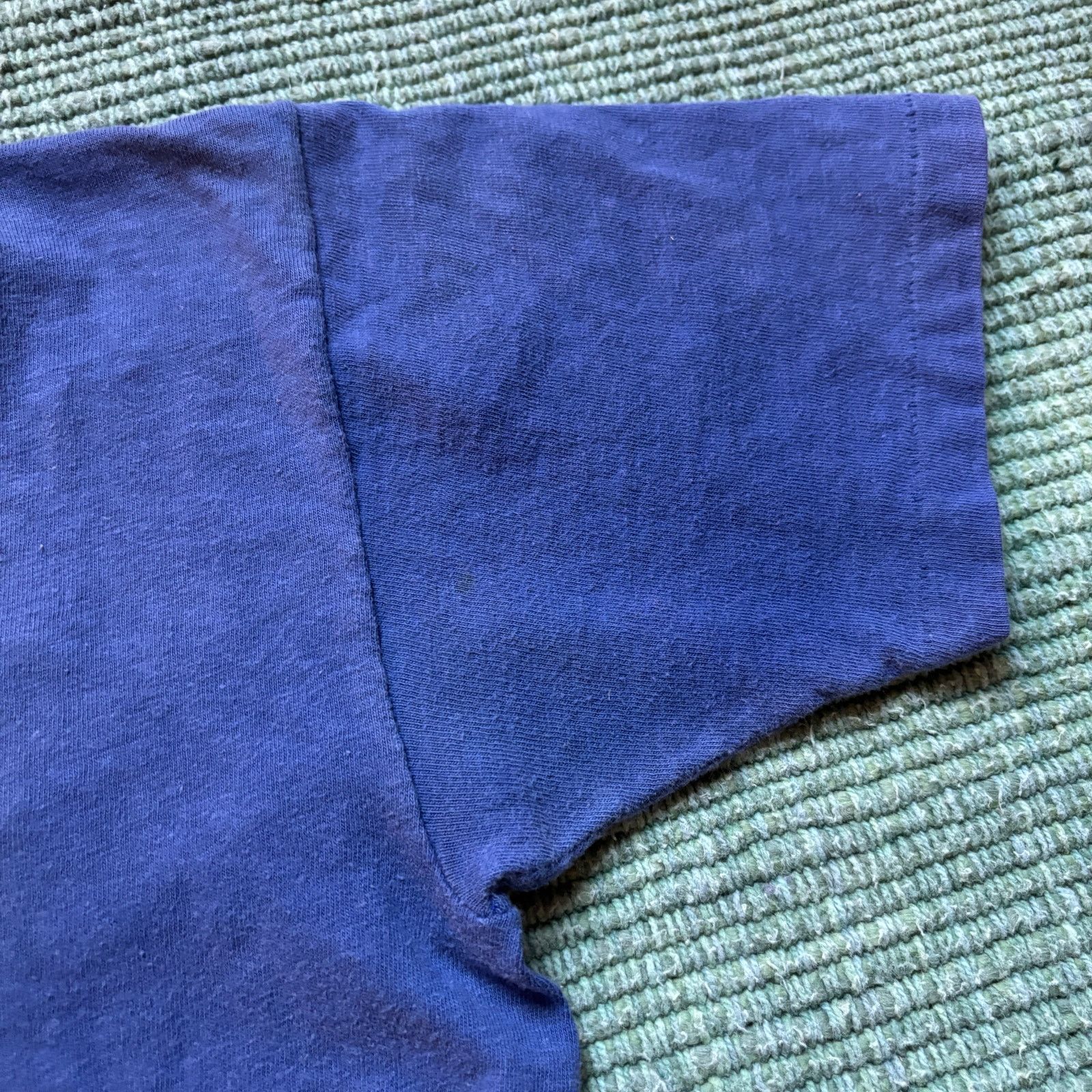 Vintage 1970s cotton single stitched blue distressed kids tee shirt Size XS / US 0-2 / IT 36-38 - 5 Thumbnail