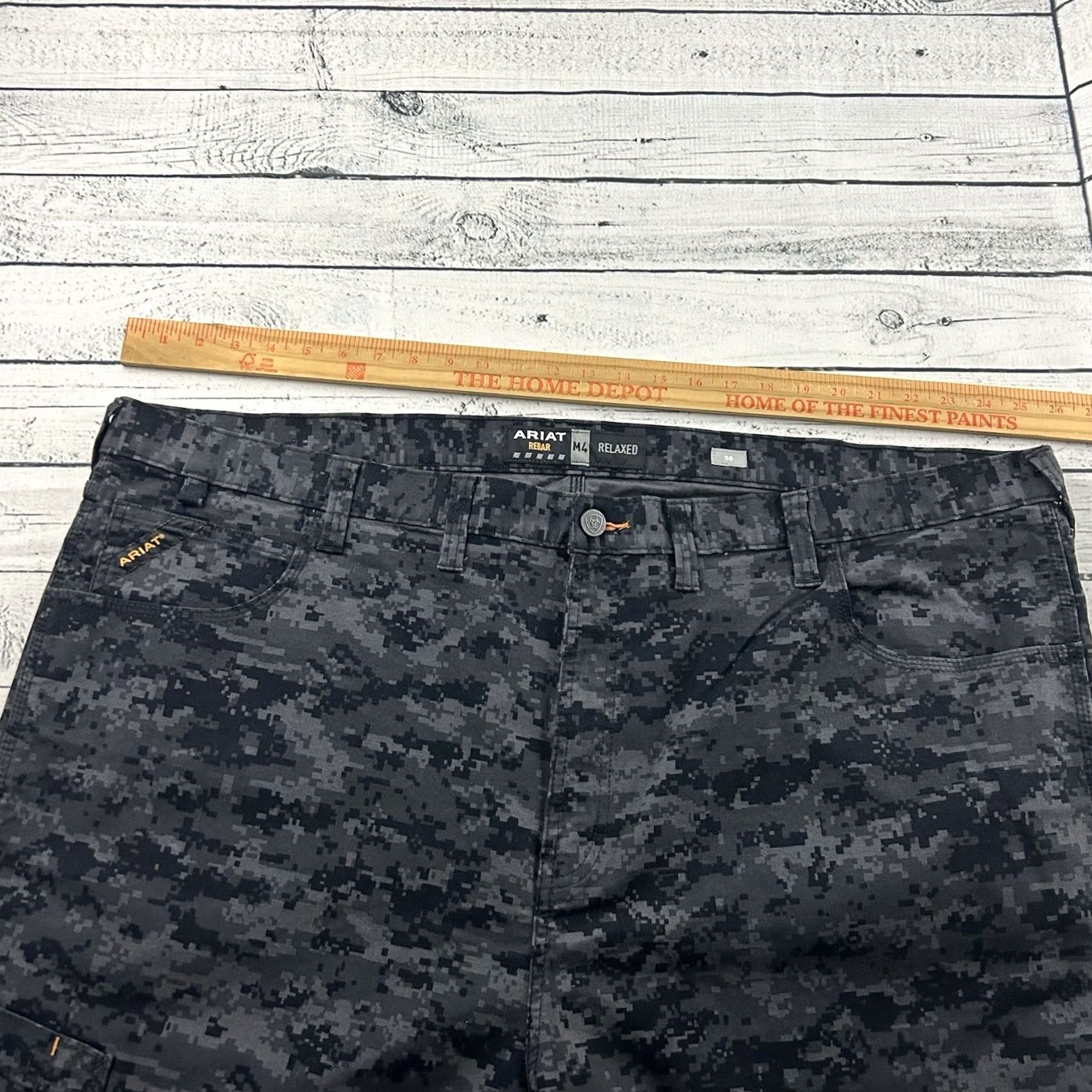 Ariat Ariat Relaxed 50 Black Gray M4 Utility Camo Print Shorts Men Cargo Size US 34 / EU 50 - 5 Thumbnail