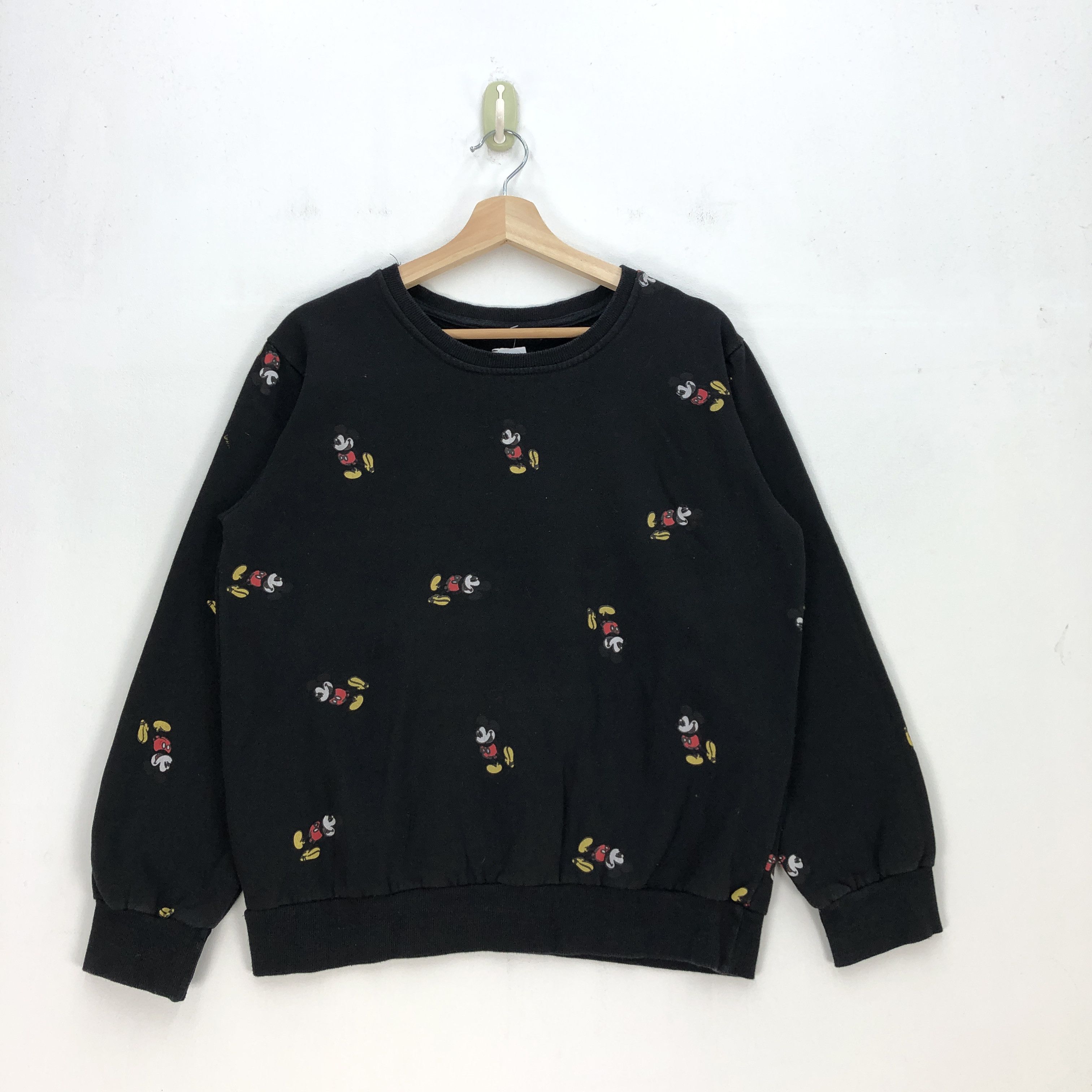 Cartoon Network × Japanese Brand × Vintage Vintage Mickey Mouse Sweatshirt Disney Cartoon Sweater Size M / US 6-8 / IT 42-44 - 1 Thumbnail