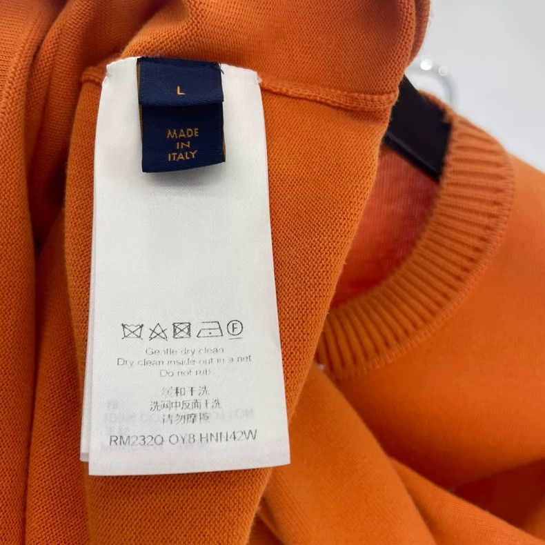 Louis Vuitton Louis Vuitton Orange knit pin short sleeves Size US L / EU 52-54 / 3 - 6 Thumbnail