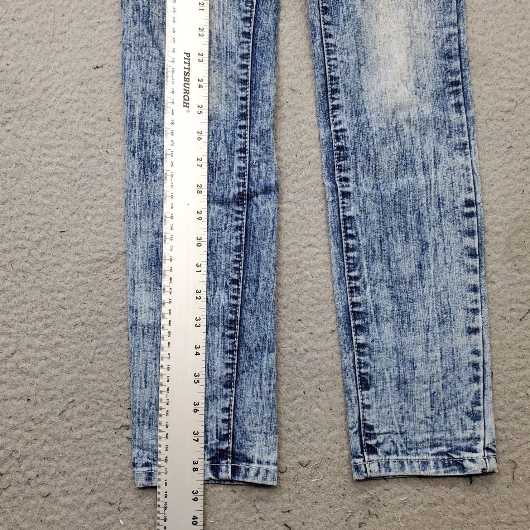 Vintage Rampage Jeans Womens 3 Denim Stretch Acid Wash Skinny Leg Casual Streetwear Womens Size 3 Blue Denim 26x30 5-Pocket Size 26" / US 2 / IT 38 - 3 Thumbnail