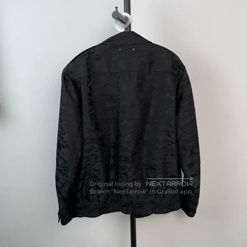 Louis Vuitton Louis Vuitton Dark print jacket Size US L / EU 52-54 / 3 - 2 Thumbnail